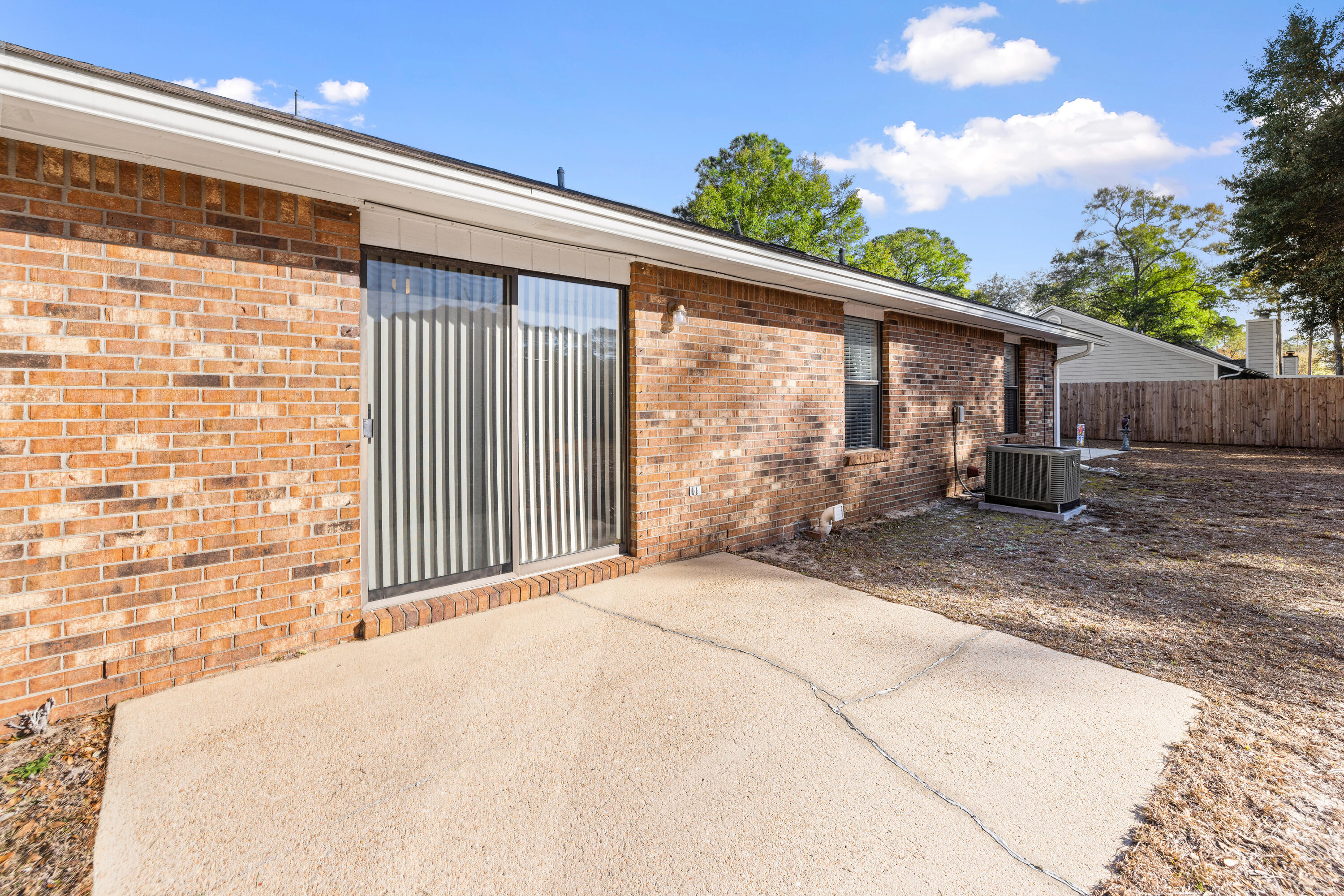 VALPARAISO PINECREST #6 - Residential