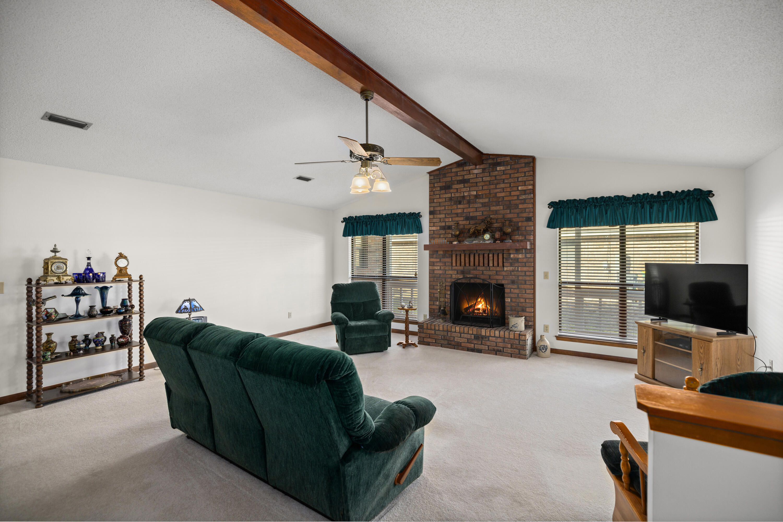 VALPARAISO PINECREST #6 - Residential