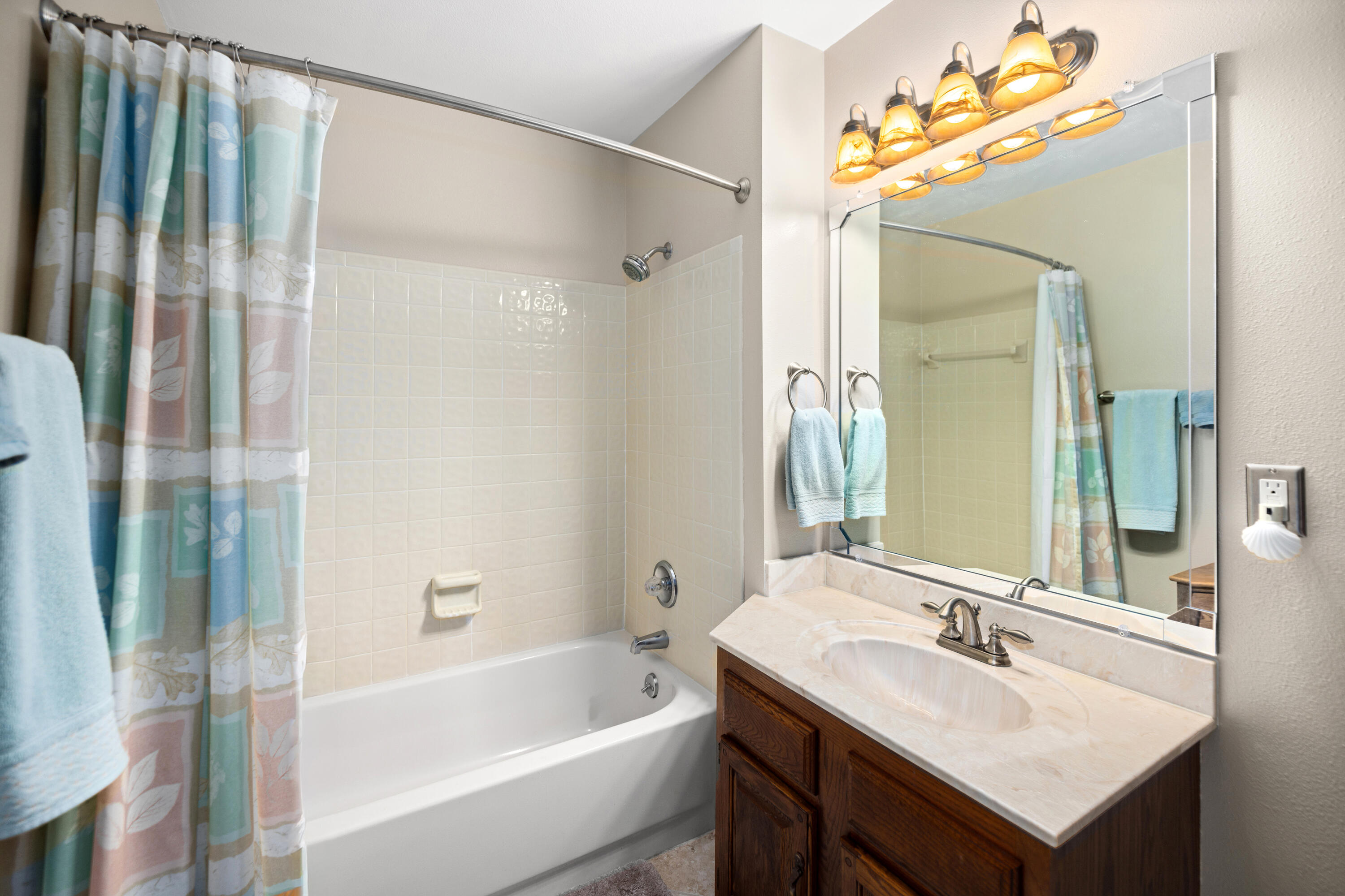 VALPARAISO PINECREST #6 - Residential