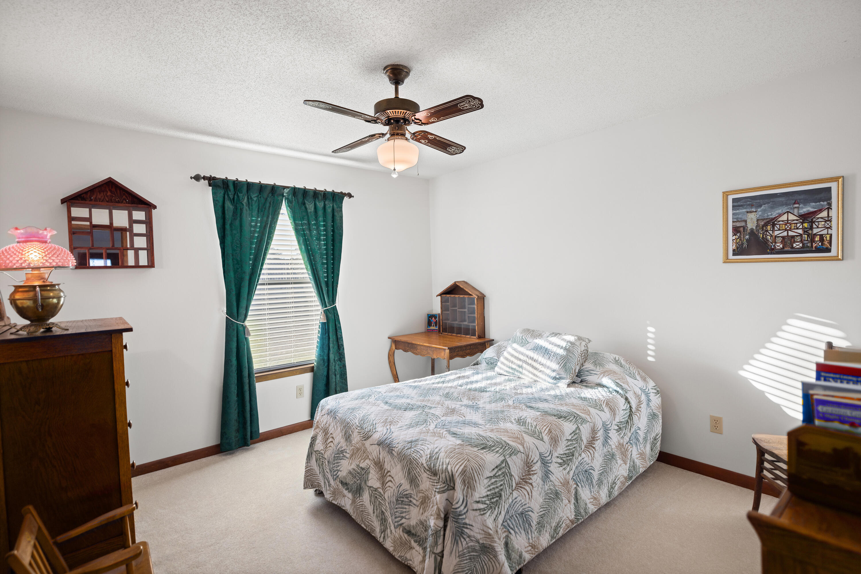 VALPARAISO PINECREST #6 - Residential