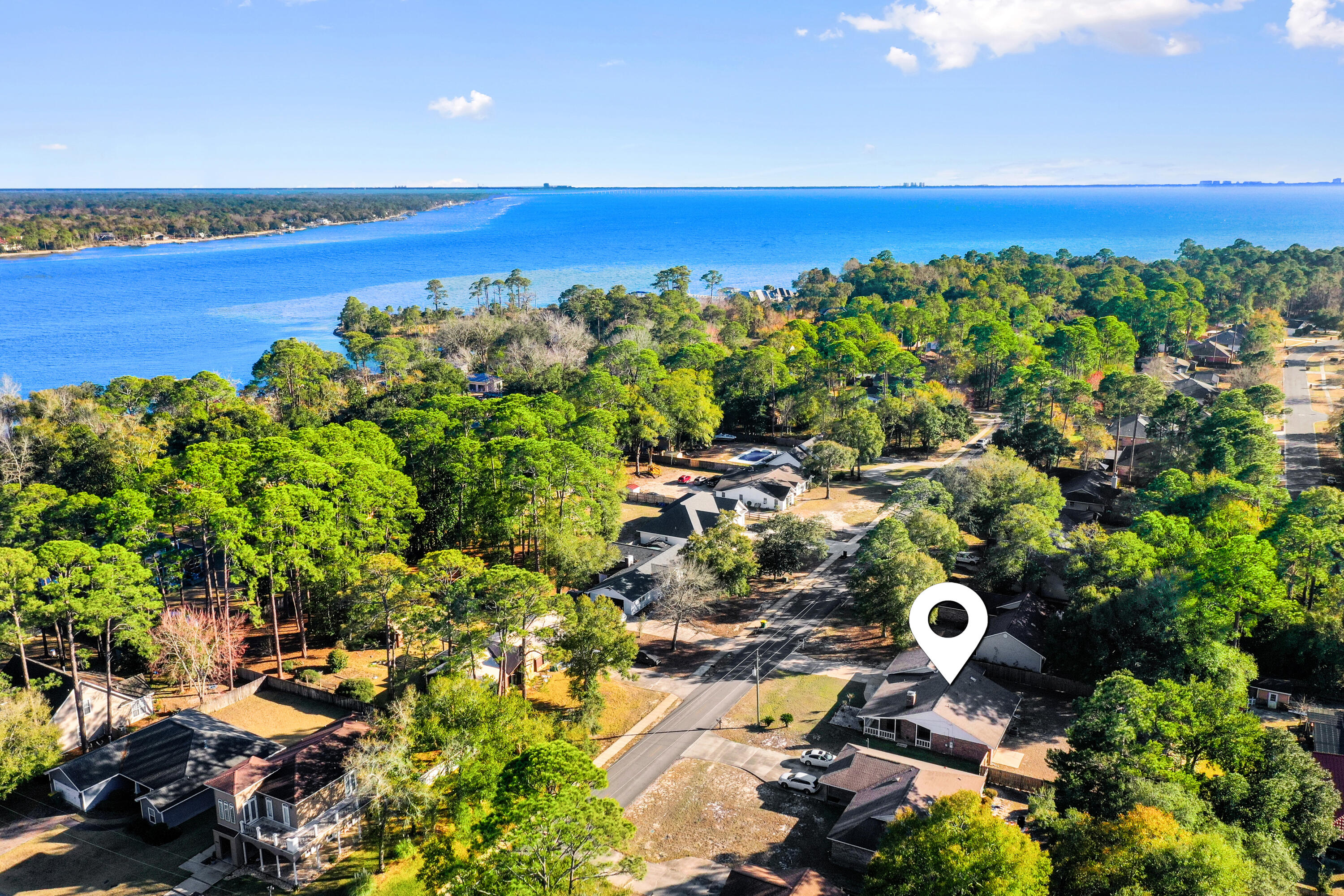 VALPARAISO PINECREST #6 - Residential
