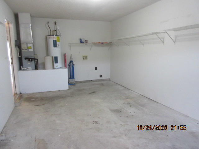 FOREST HILLS UNIT 1 - Residential Lease