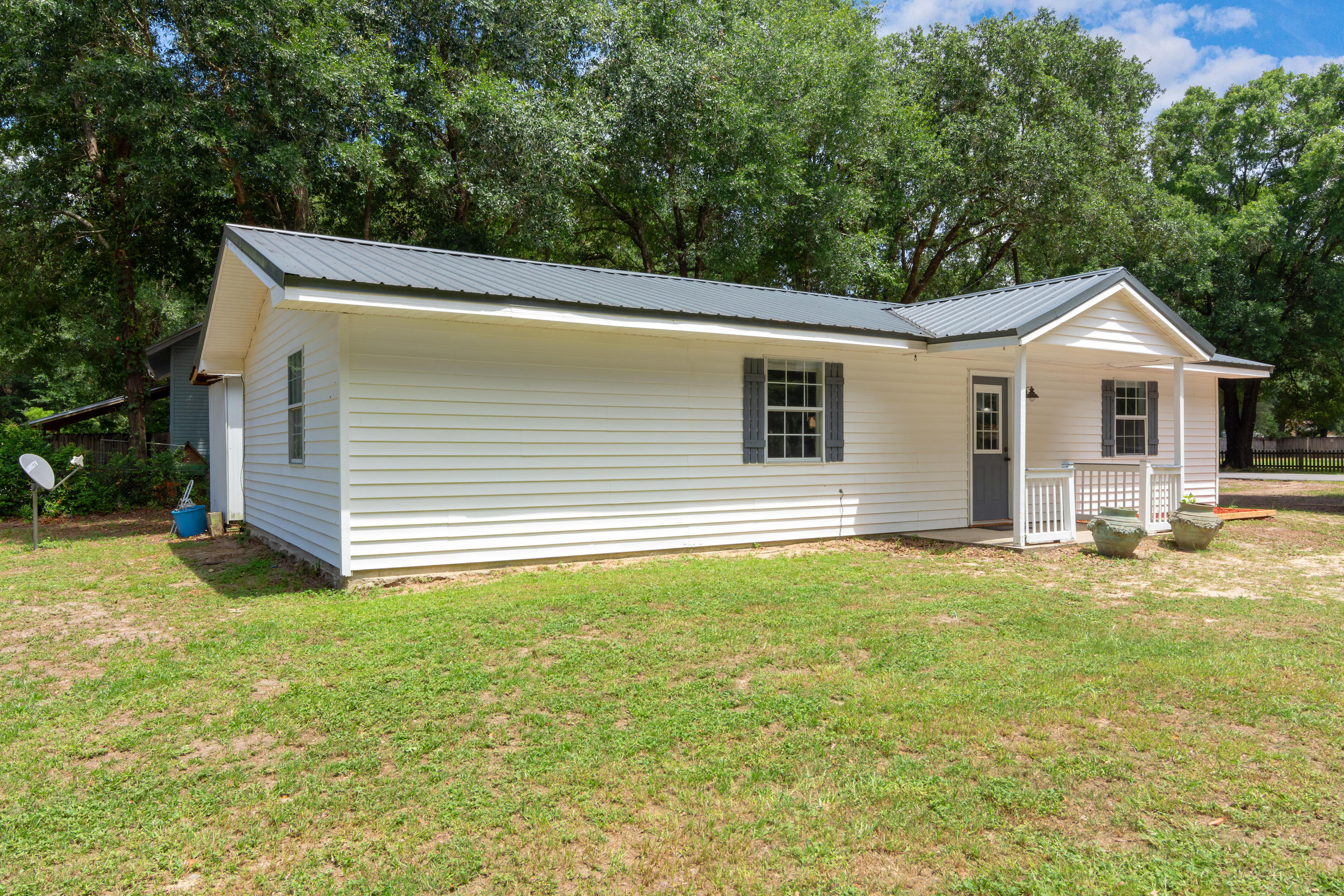 CINCO ADDN TO CRESTVIEW - Residential