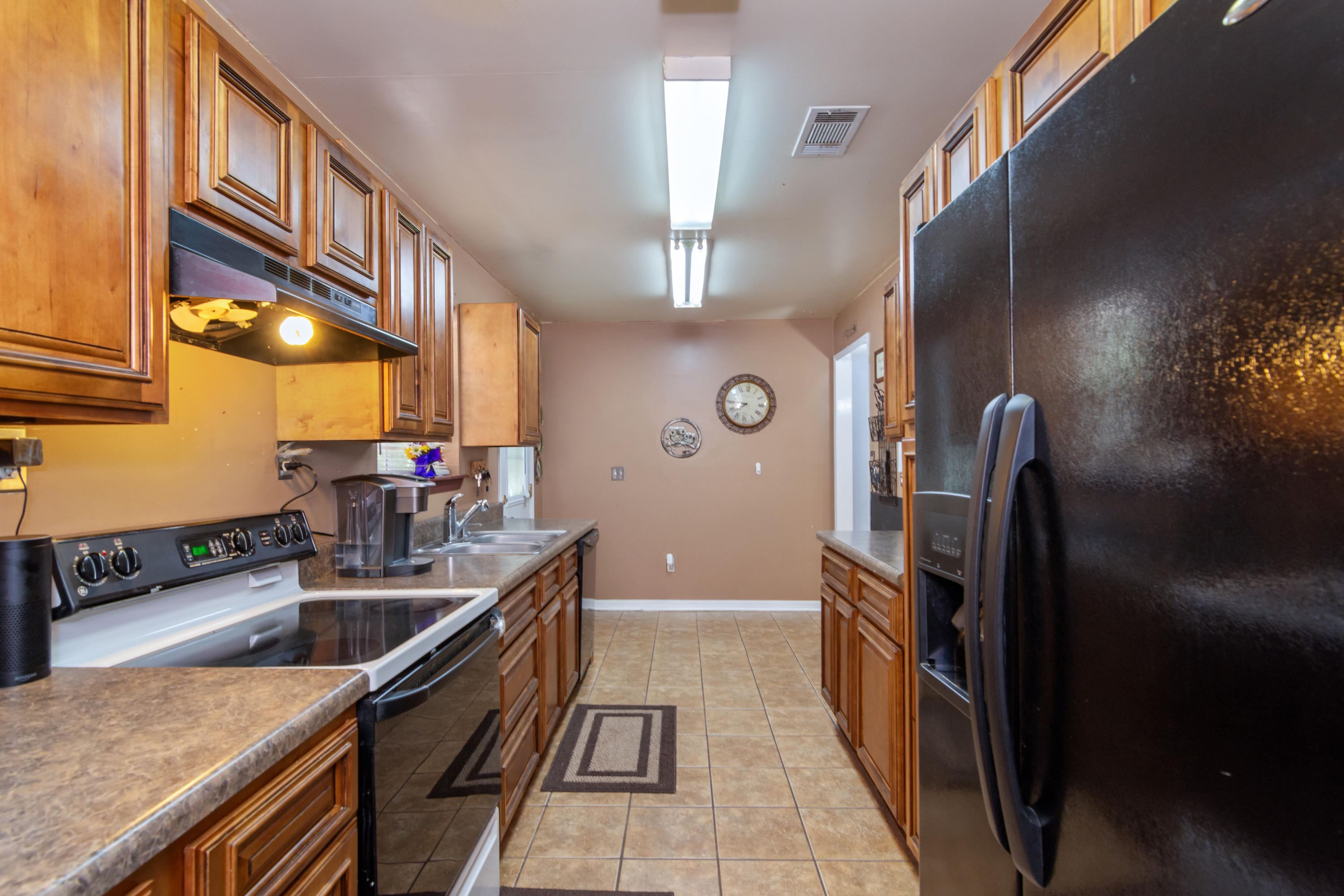 CINCO ADDN TO CRESTVIEW - Residential