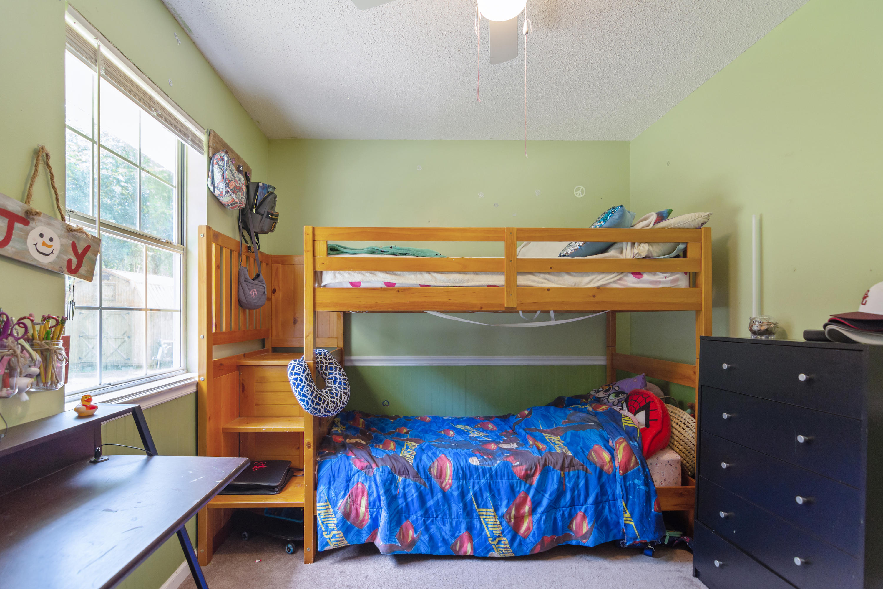 CINCO ADDN TO CRESTVIEW - Residential