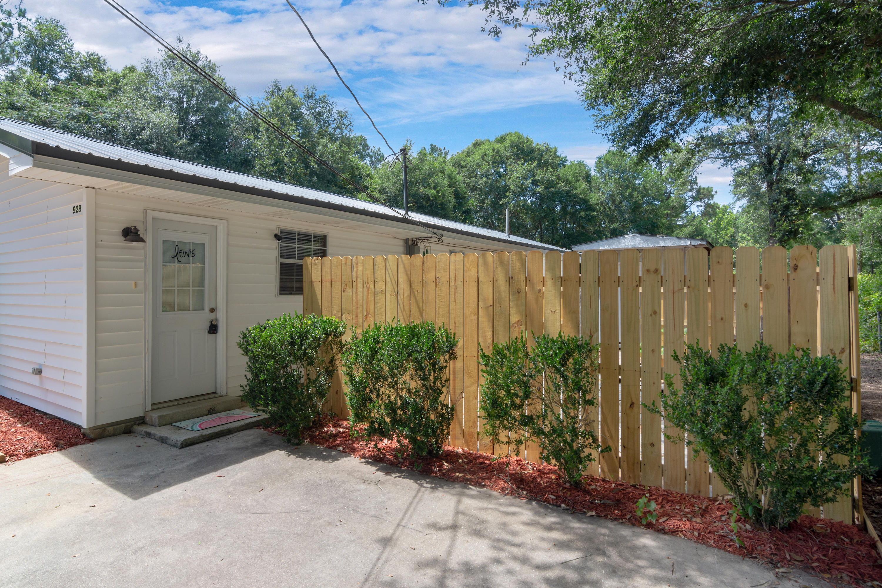 CINCO ADDN TO CRESTVIEW - Residential