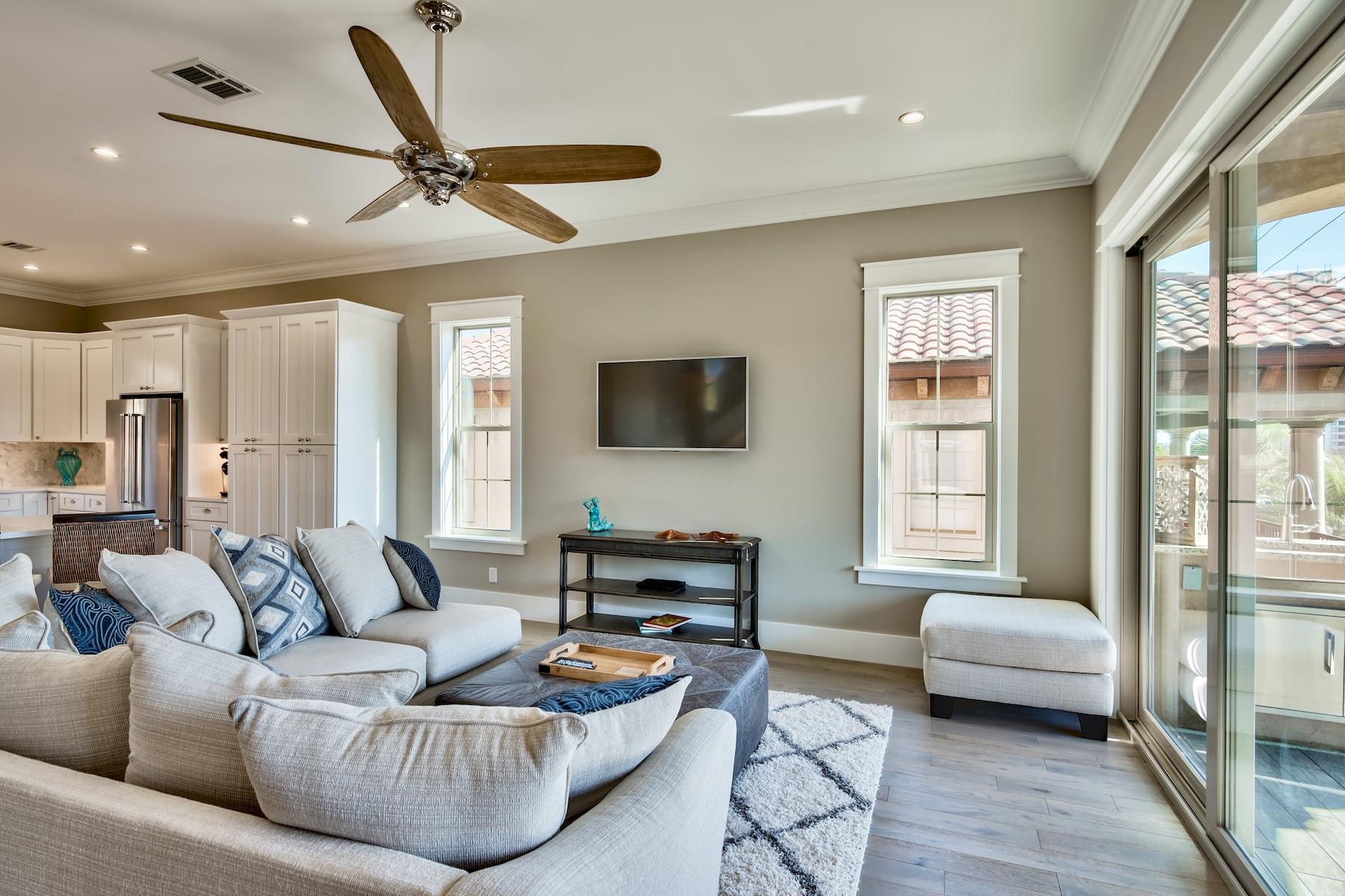 SAINT TROPEZ - Residential