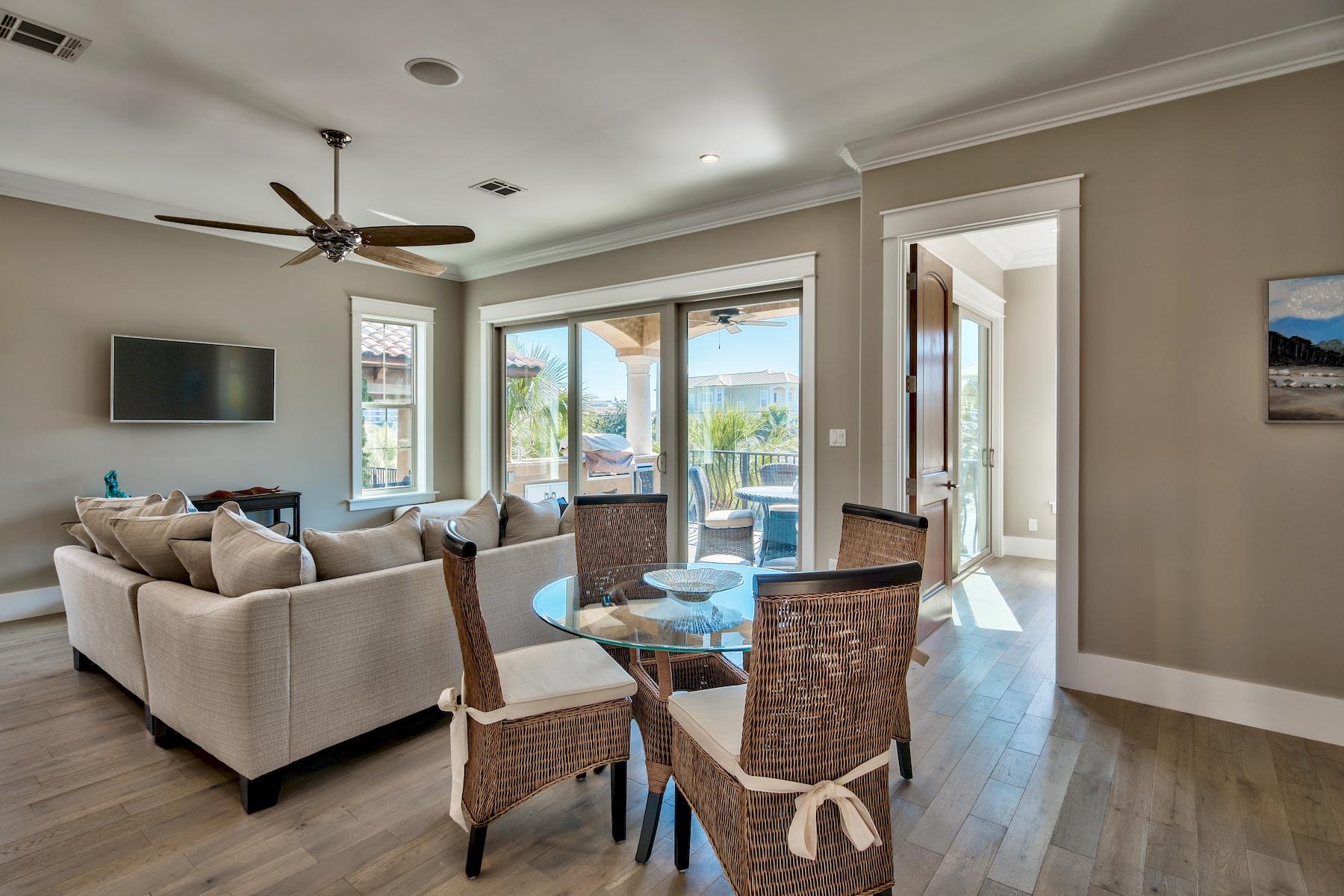 SAINT TROPEZ - Residential