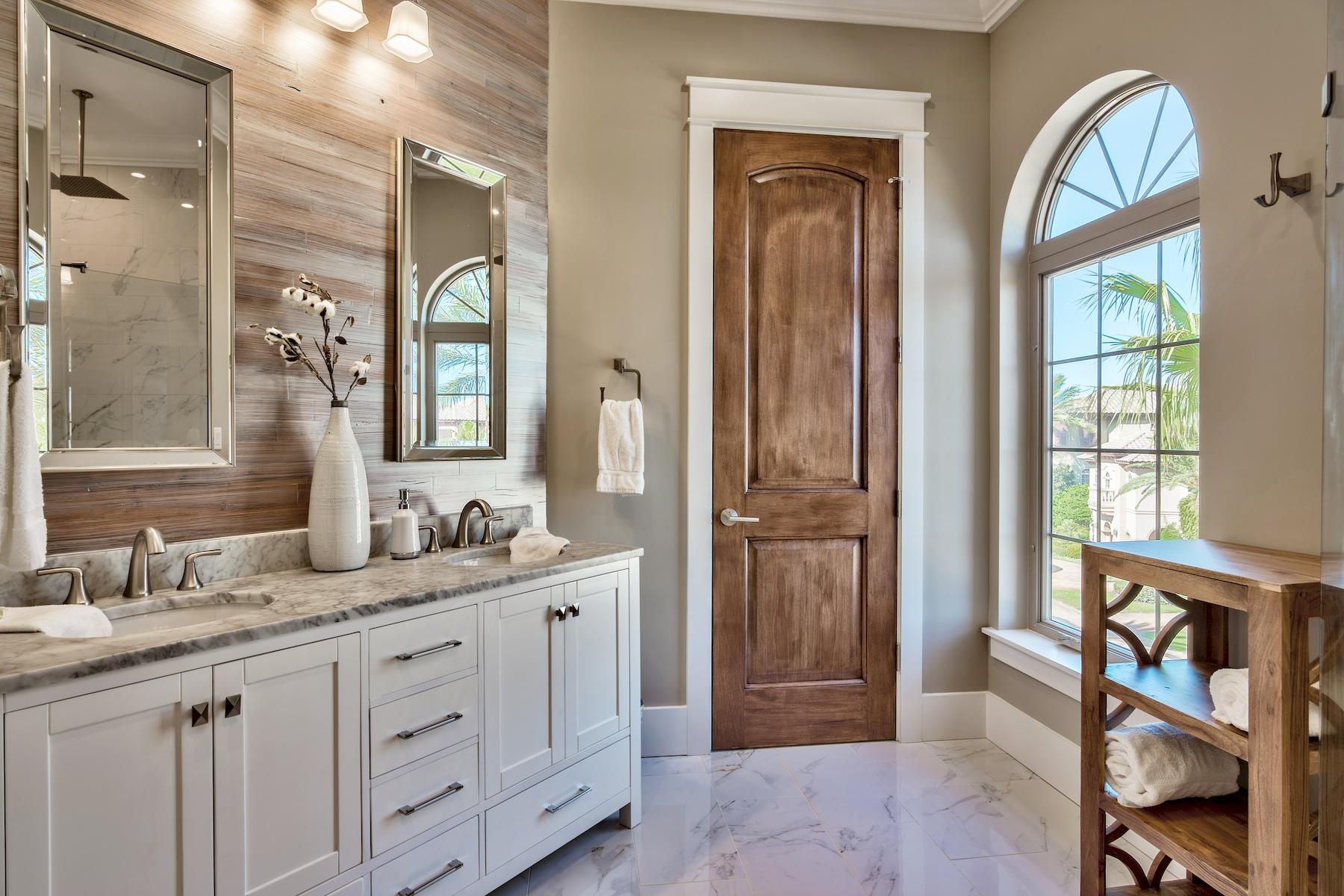 SAINT TROPEZ - Residential