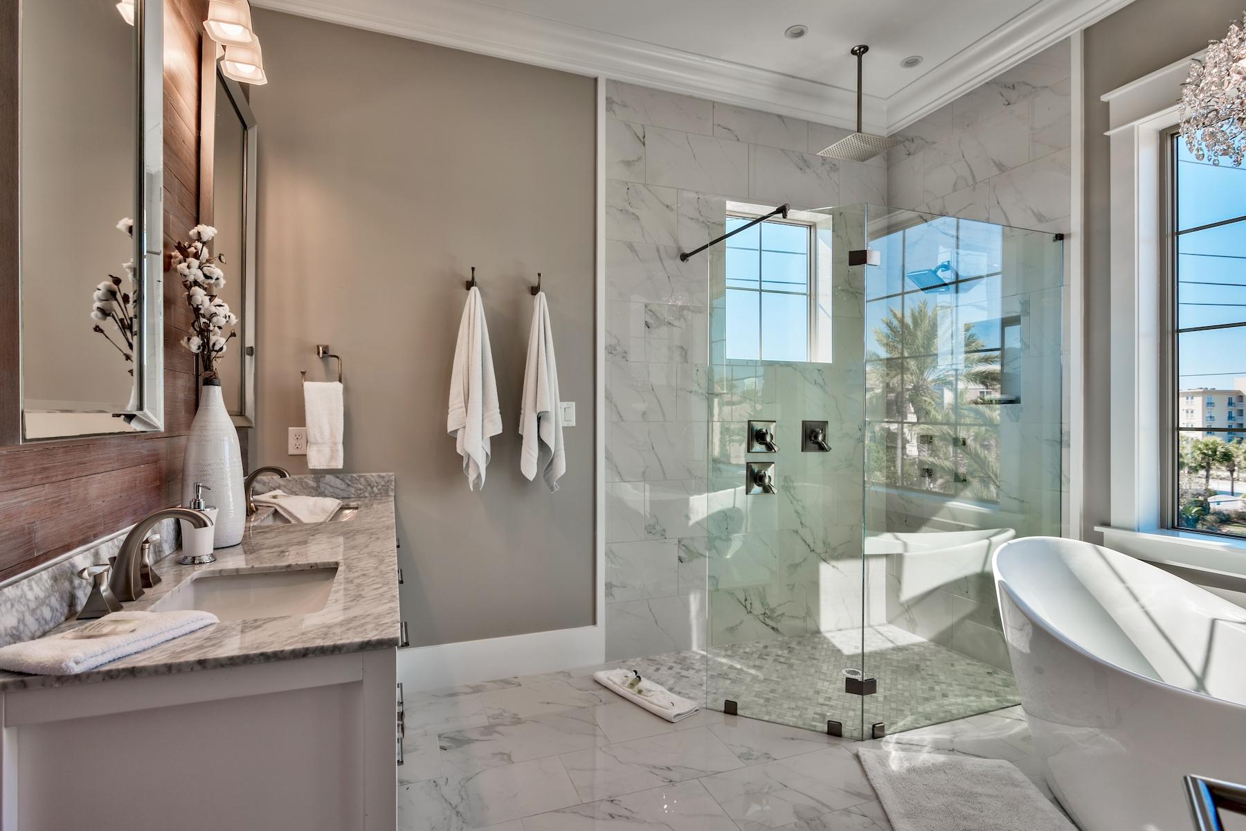 SAINT TROPEZ - Residential