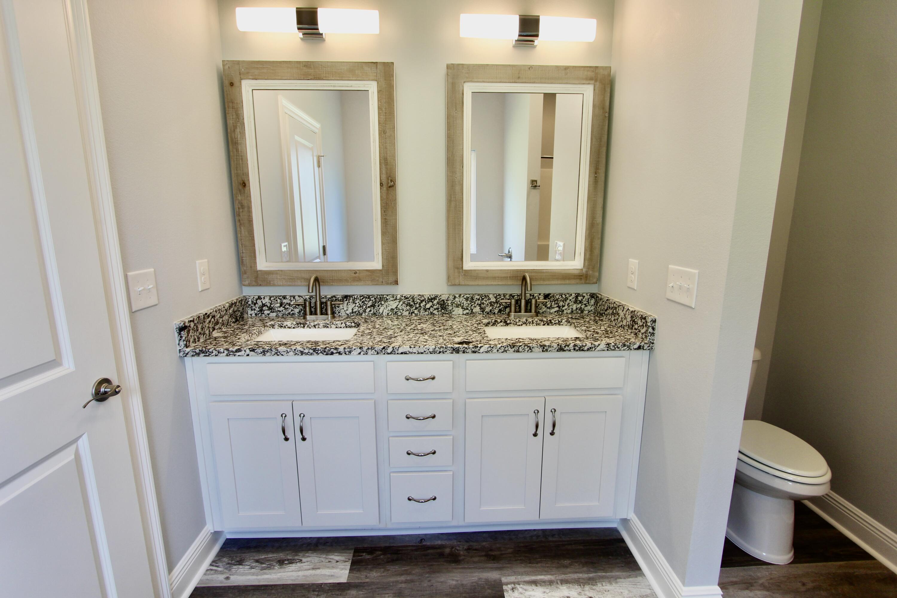 GARDEN CITY - Residential