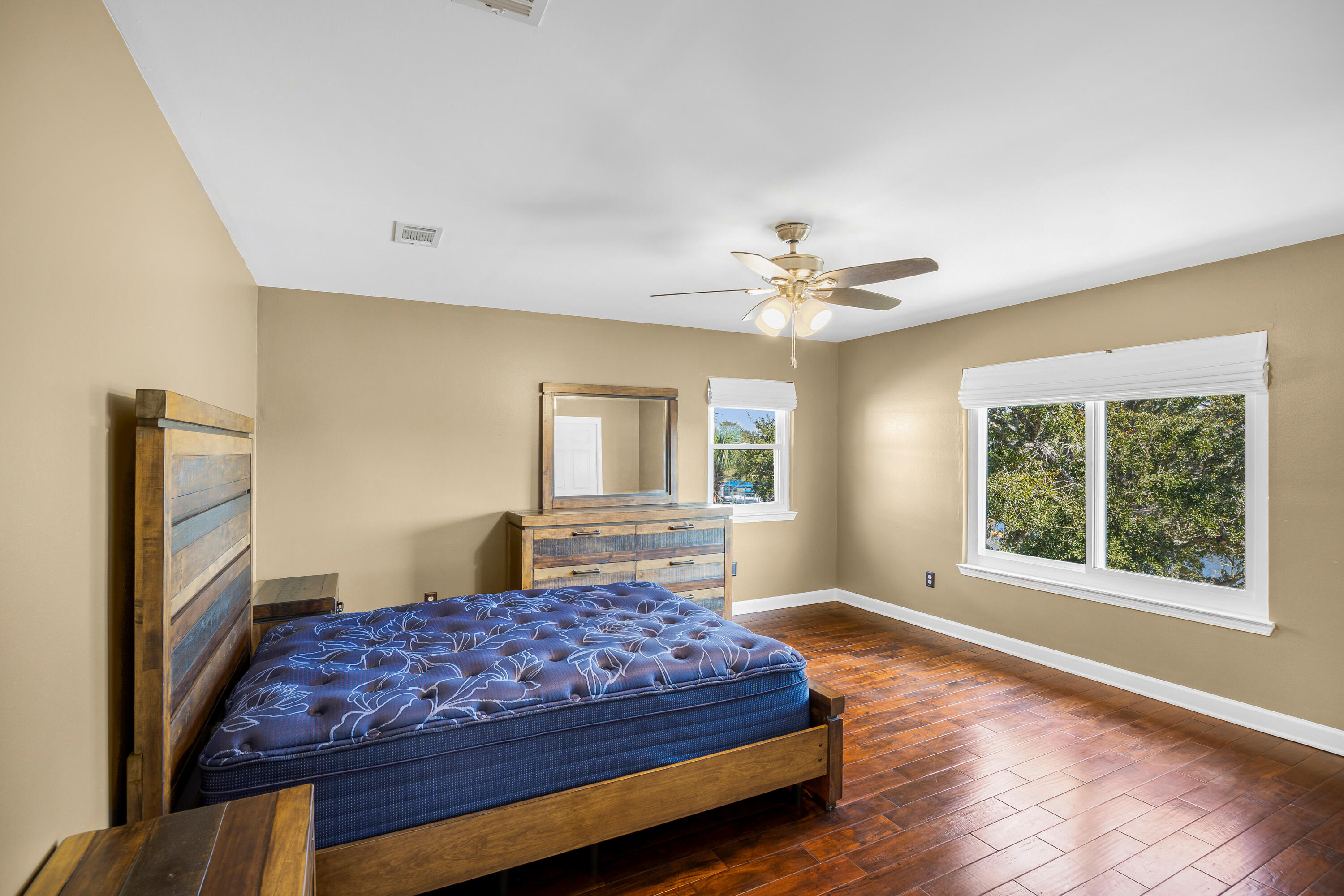 LAKE LORRAINE GARDENS - Residential