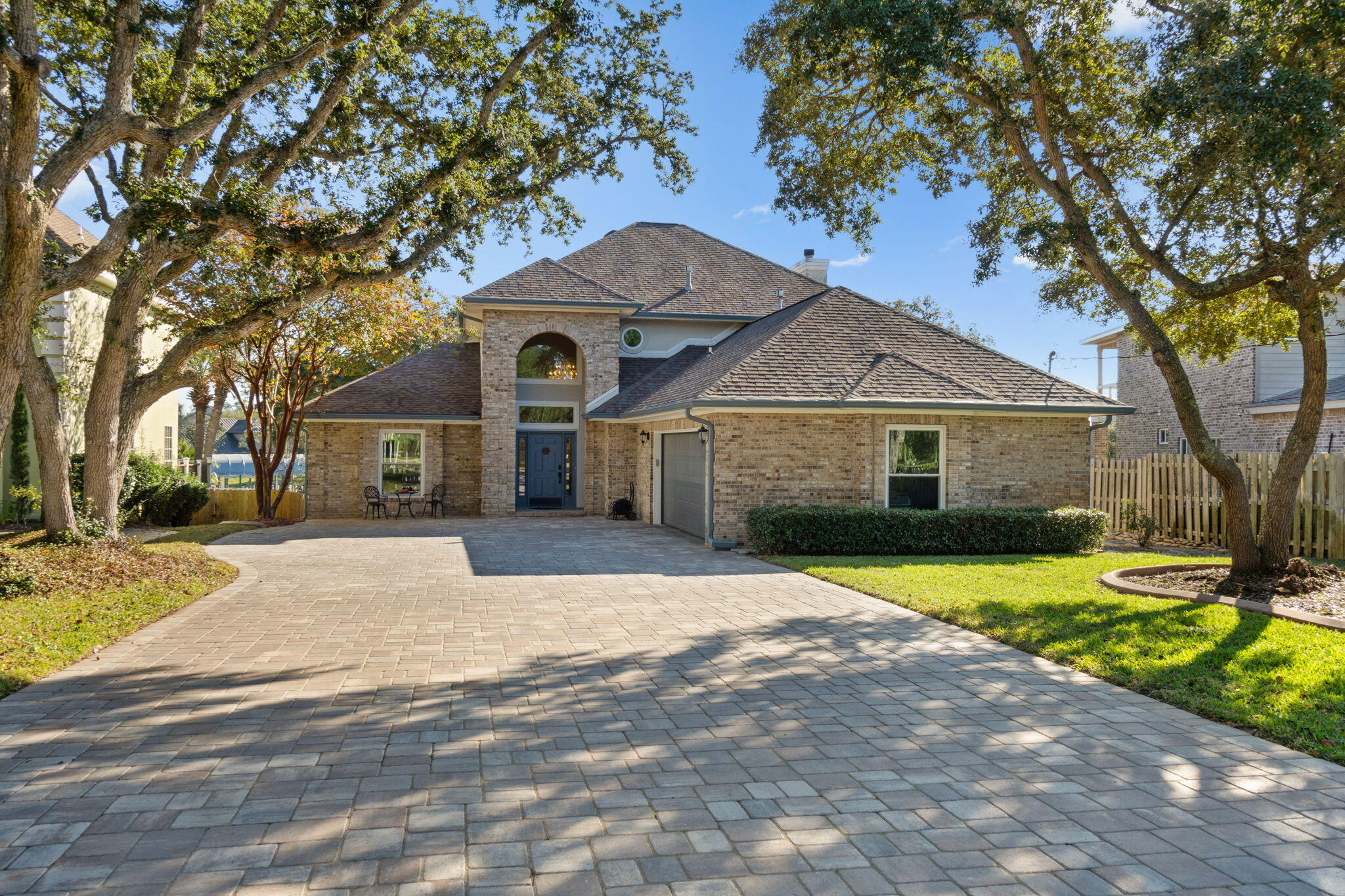 LAKE LORRAINE GARDENS - Residential