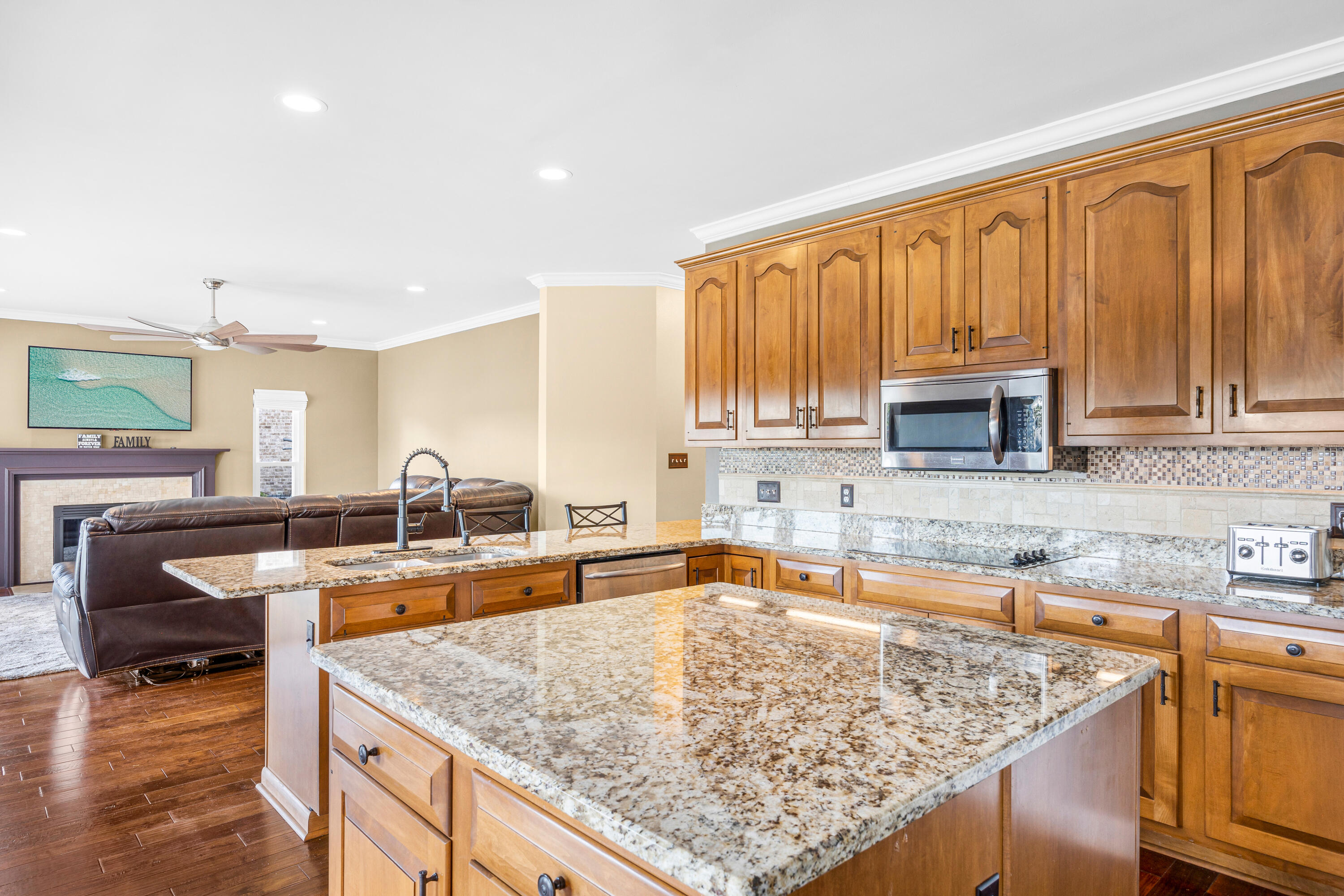 LAKE LORRAINE GARDENS - Residential