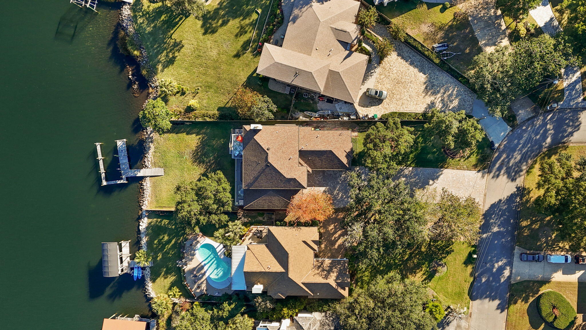 LAKE LORRAINE GARDENS - Residential