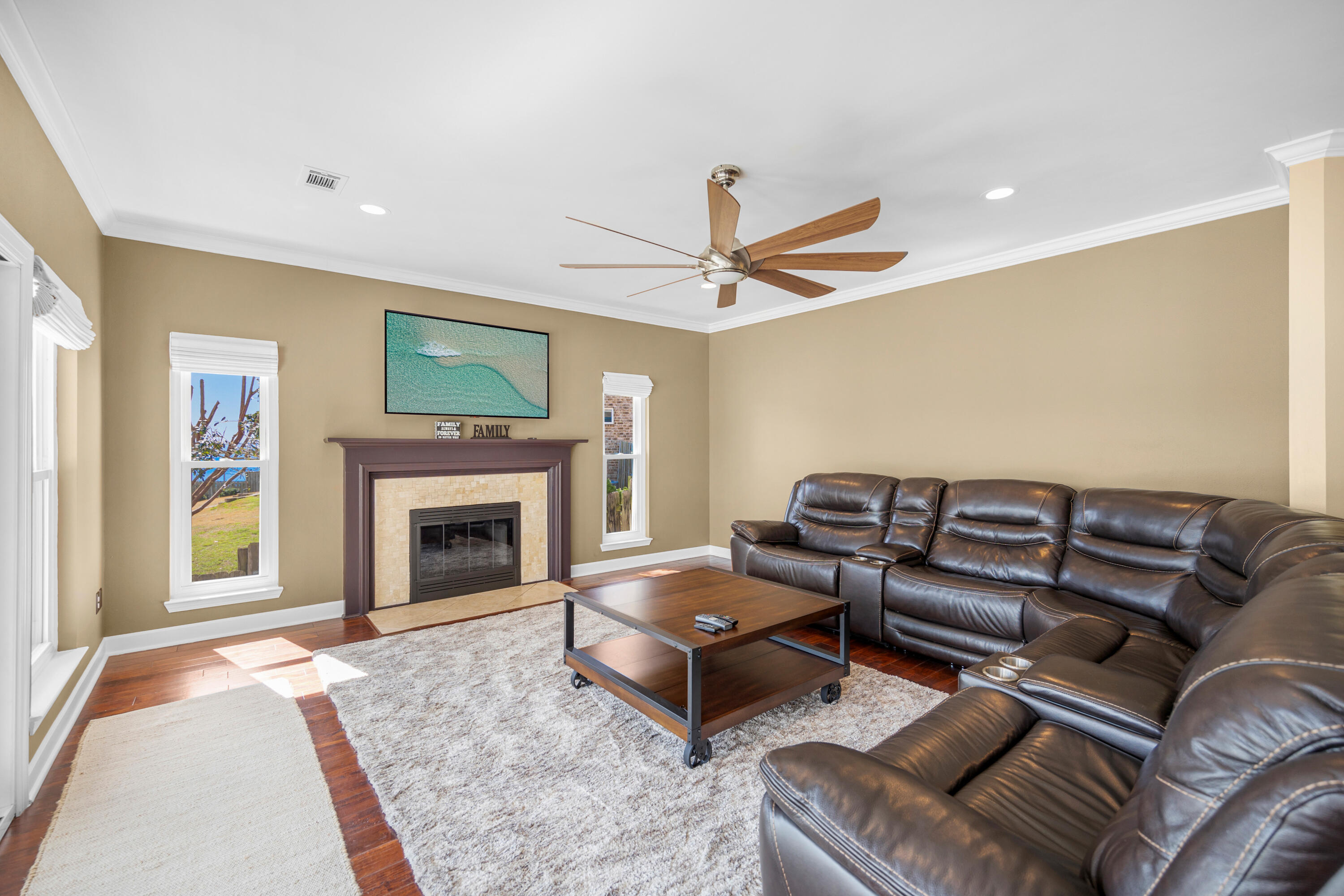 LAKE LORRAINE GARDENS - Residential