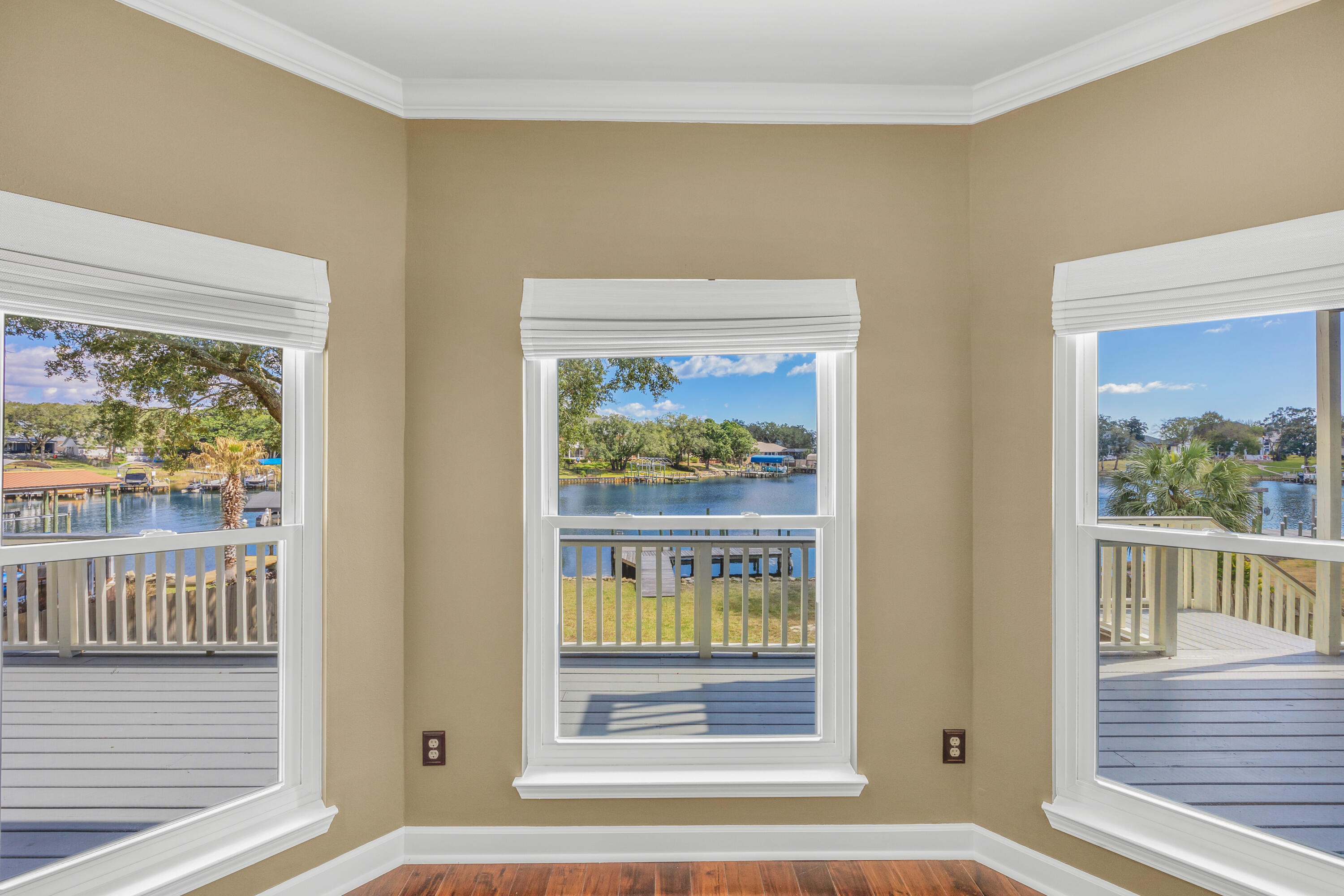 LAKE LORRAINE GARDENS - Residential