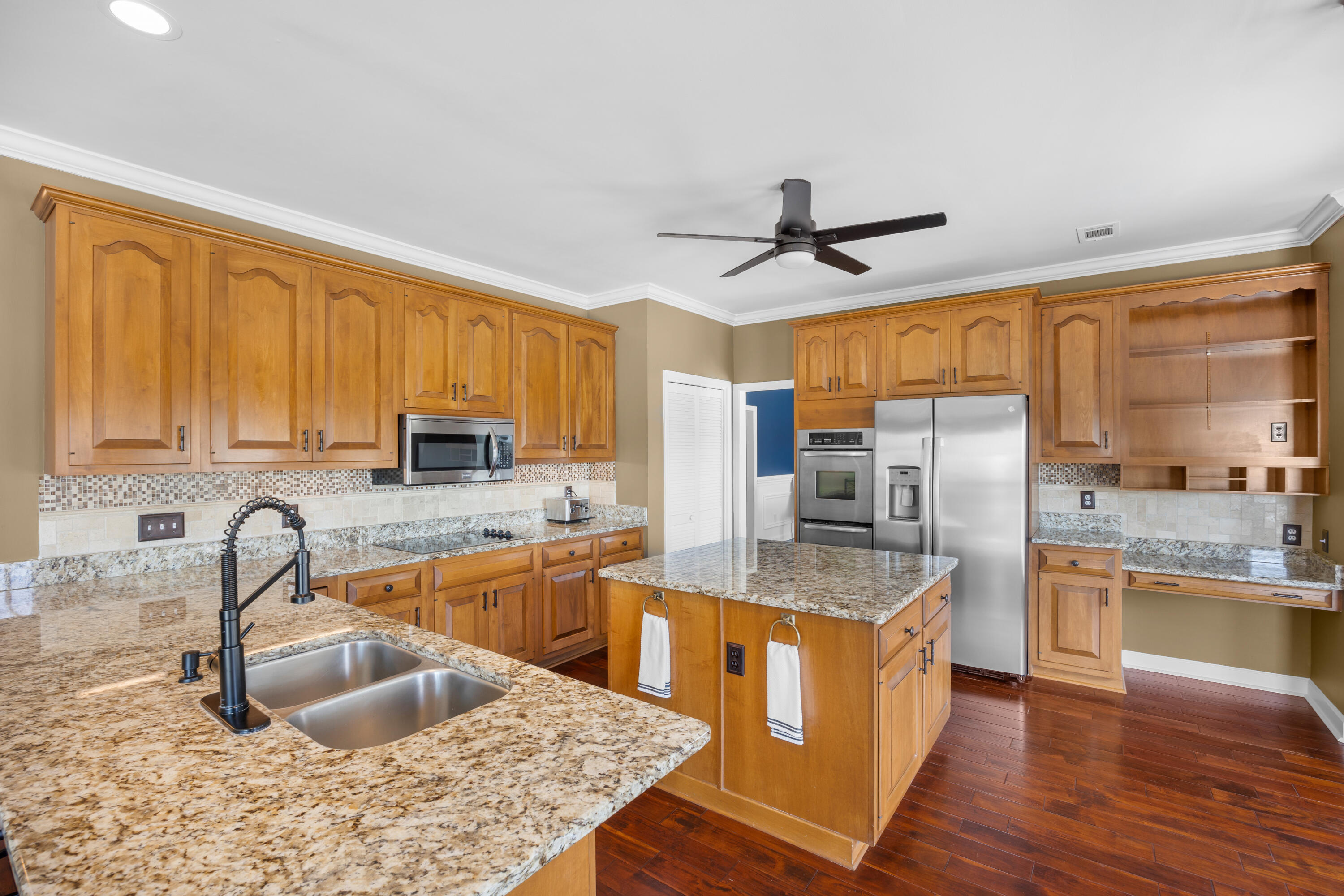 LAKE LORRAINE GARDENS - Residential