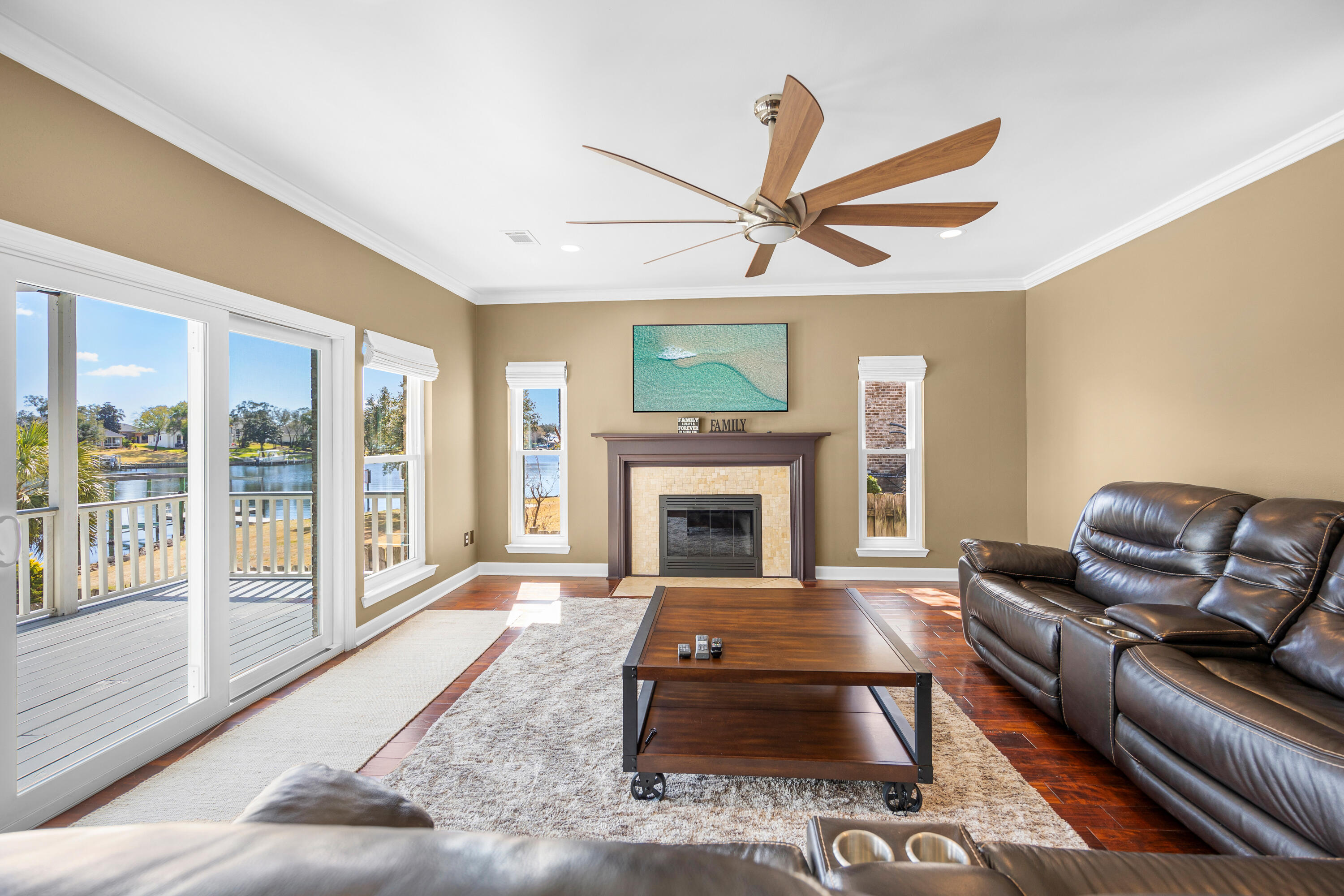 LAKE LORRAINE GARDENS - Residential