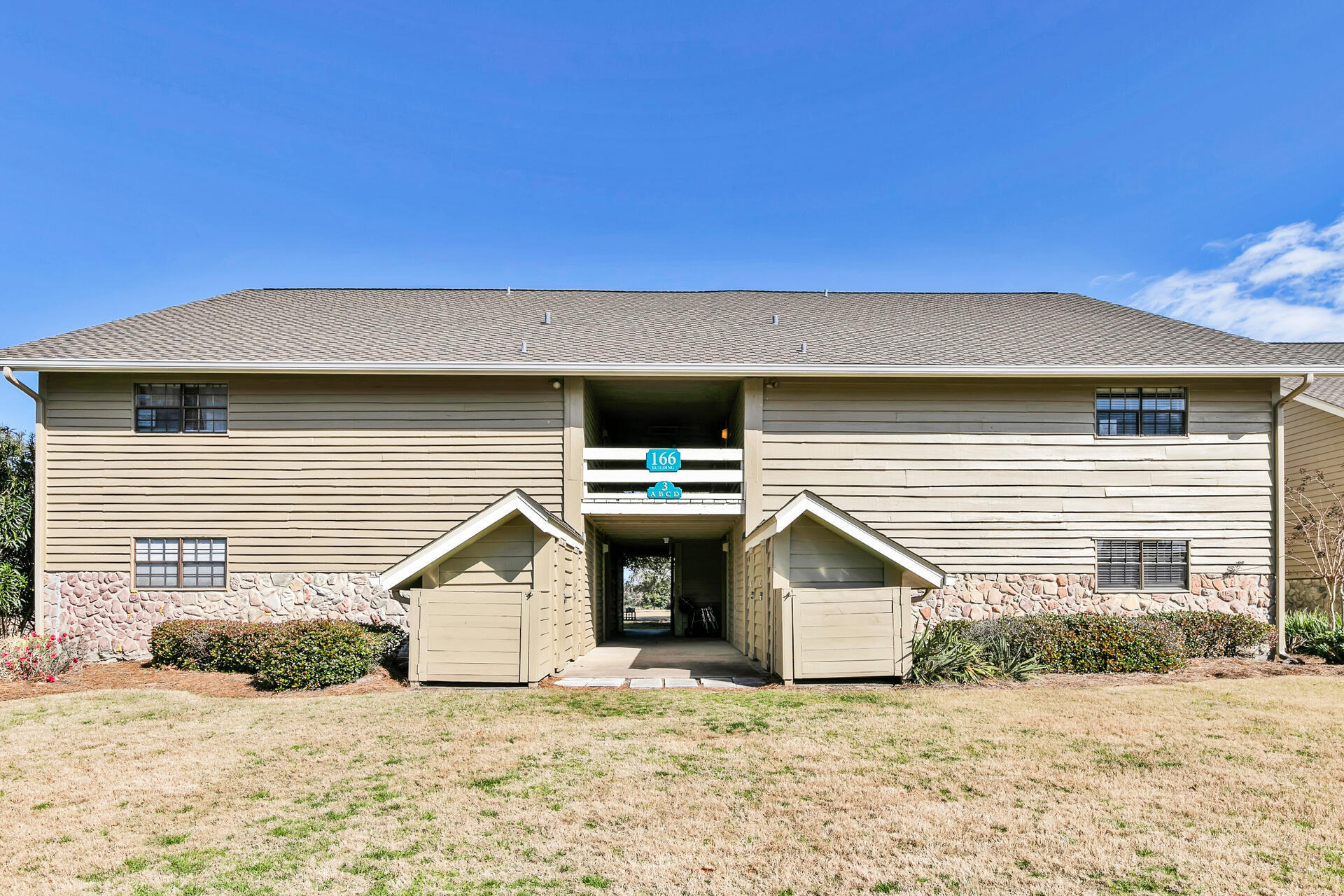 SEASCAPE CONDO GARDEN VILLA - Residential