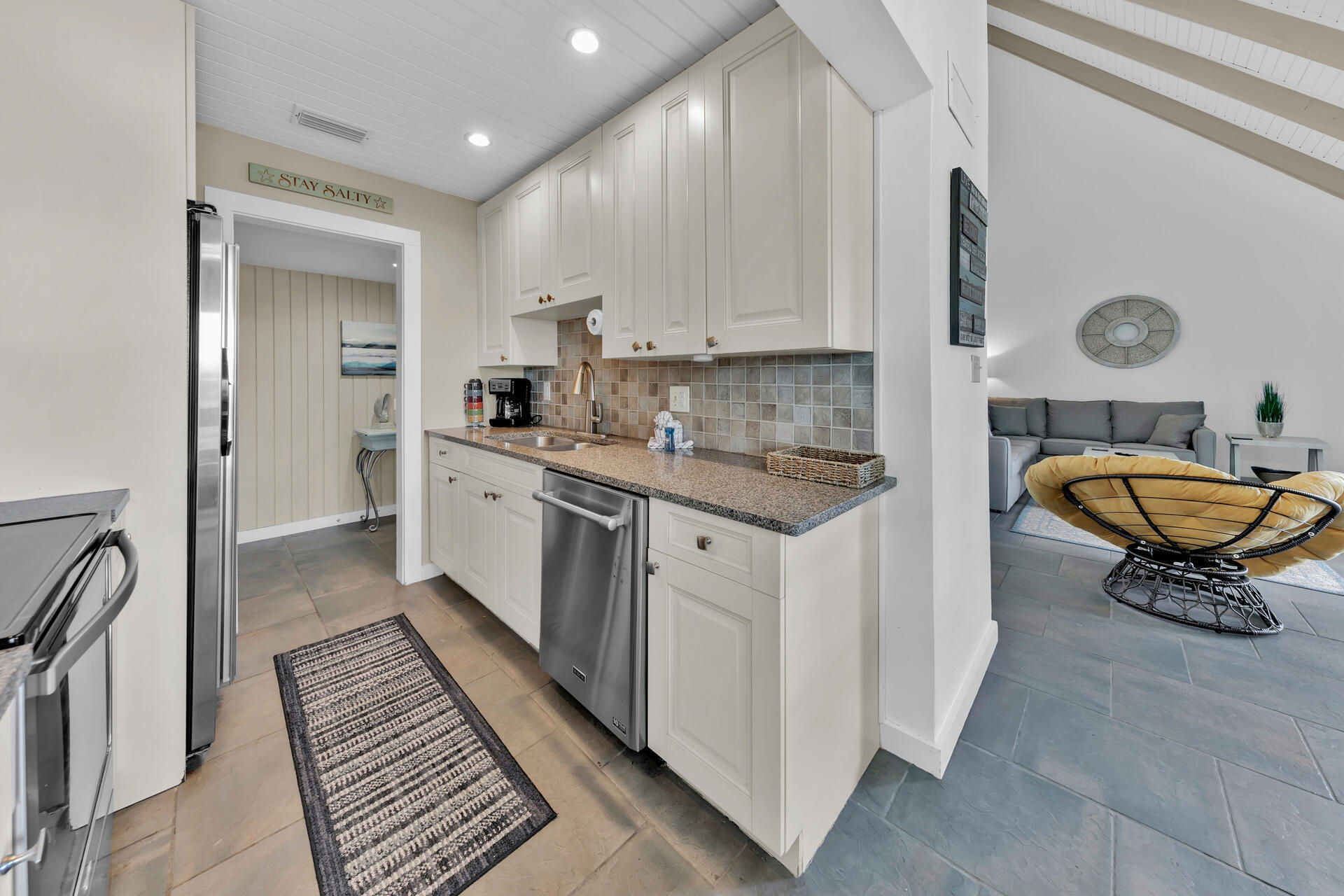 SEASCAPE CONDO GARDEN VILLA - Residential