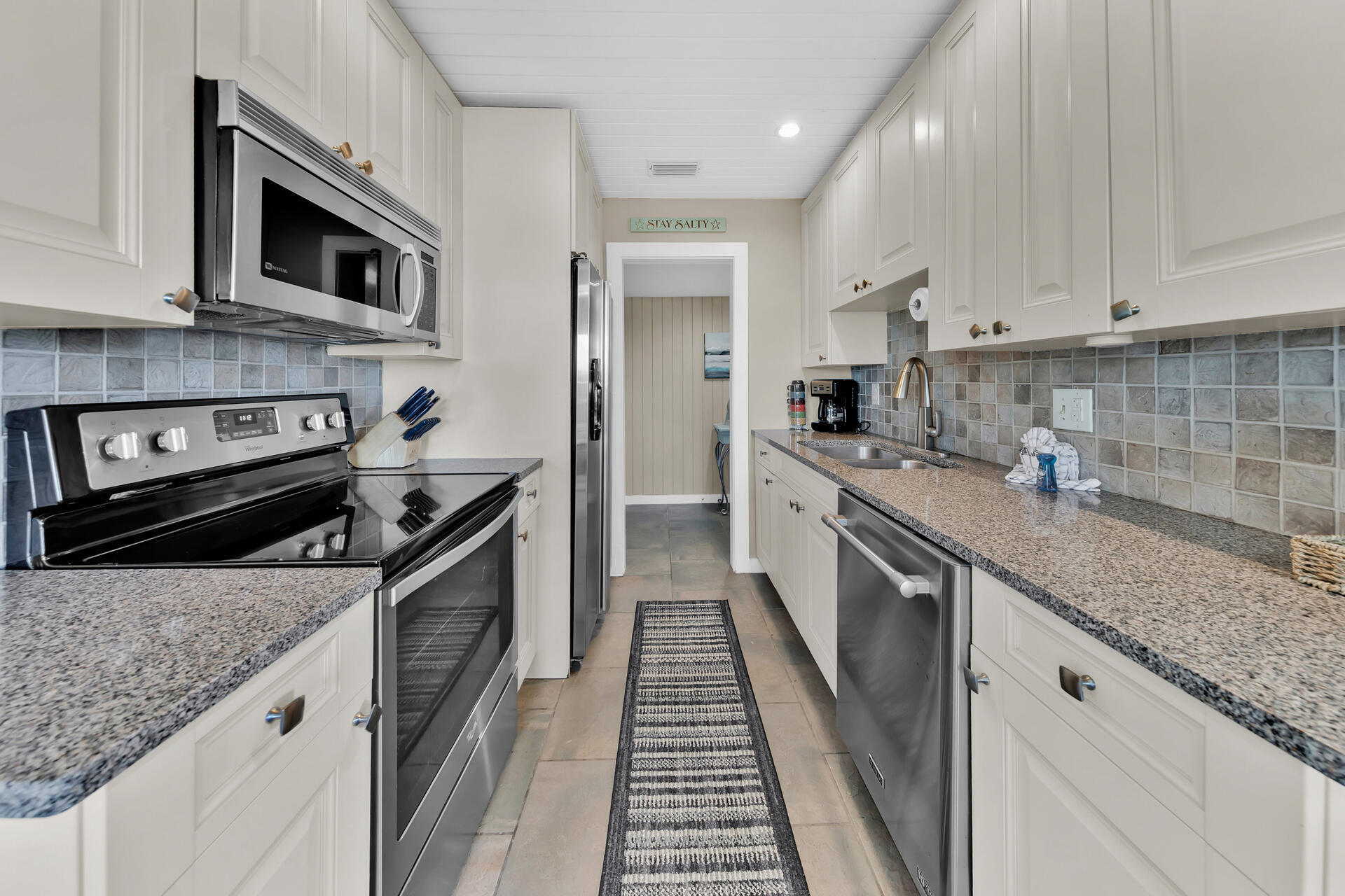 SEASCAPE CONDO GARDEN VILLA - Residential