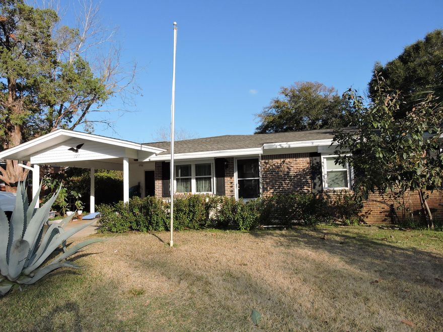 Beautiful and spacious home just east of Hurlburt!  When you walk in the front door, there is a nice living room with lots of light.  The kitchen is adjacent with a cozy breakfast nook.  The vaulted family room is very large and has laminate wood flooring.  There is also an office, along with the 3 bedrooms.  The master suite is spacious with a walk in closet and en-suite bath.  The workshop in the back yard is perfect for doing projects and crafts.   LOTS OF UPGRADES: Roof 2020, gutters 2020,. water heater 2010, windows 2007, new inside paint 2021, updated wiring  2015, update plumbing 2019, HVAC 2006. Termite bond with Arrow Pest.