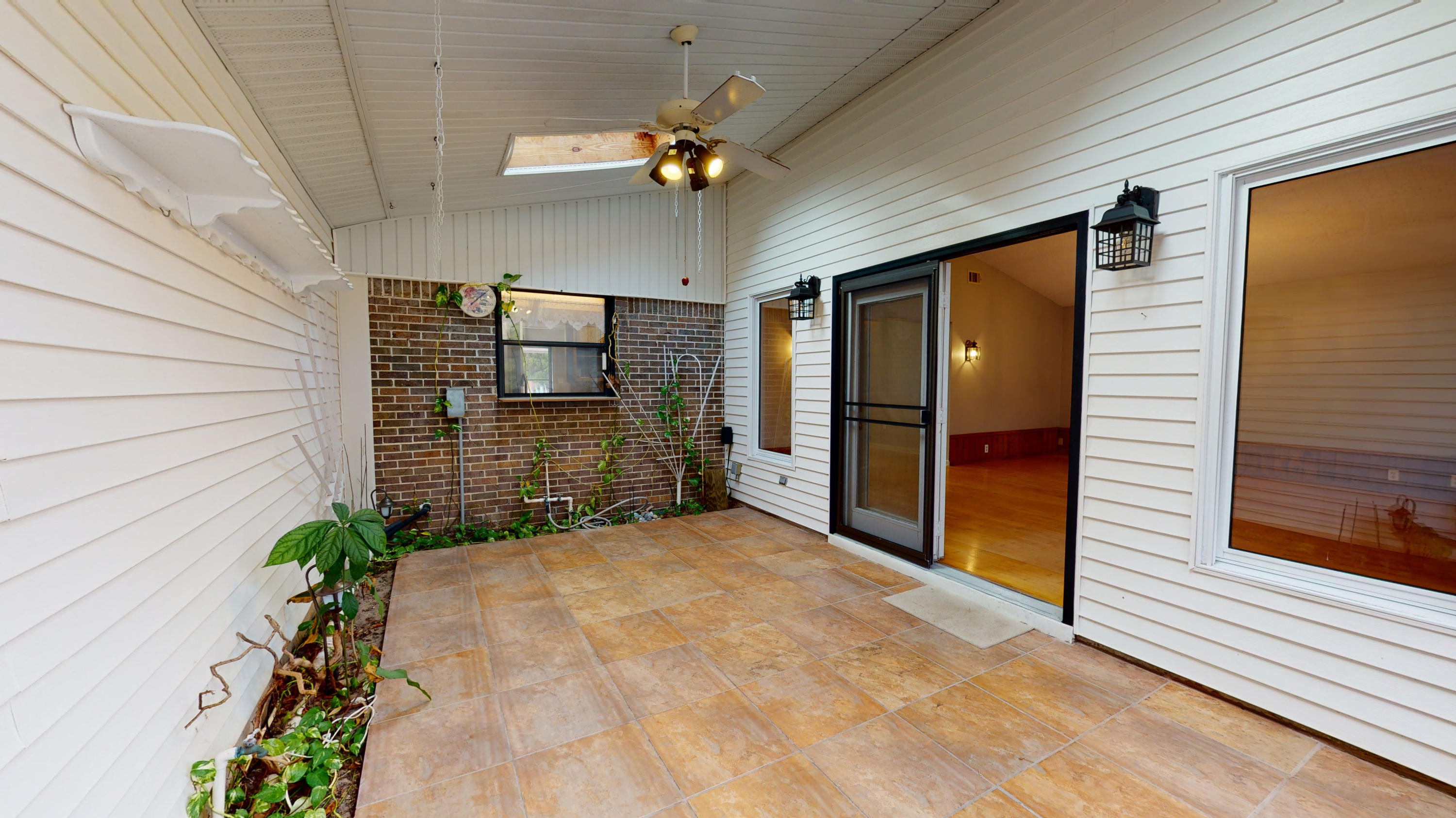 OLDE FORT WALTON (242201.00) - Residential