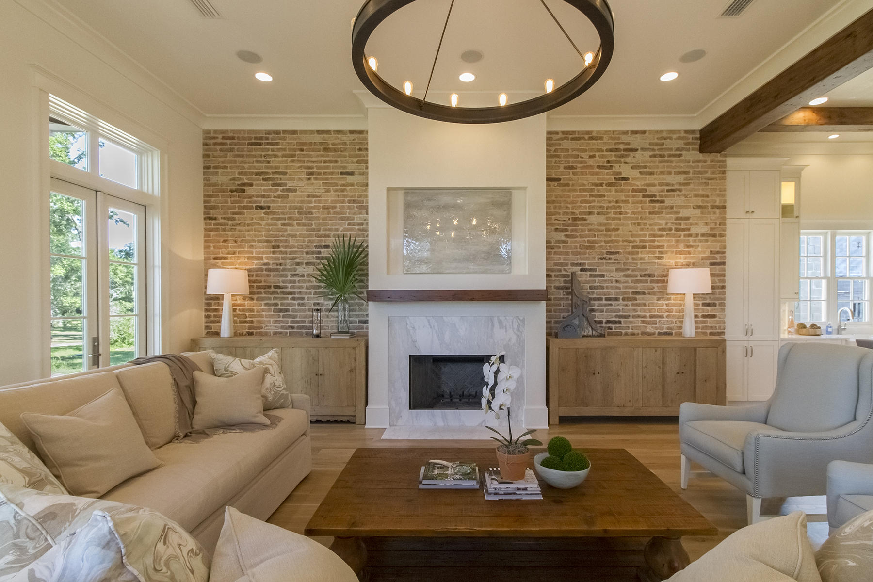CHURCHILL OAKS - Residential