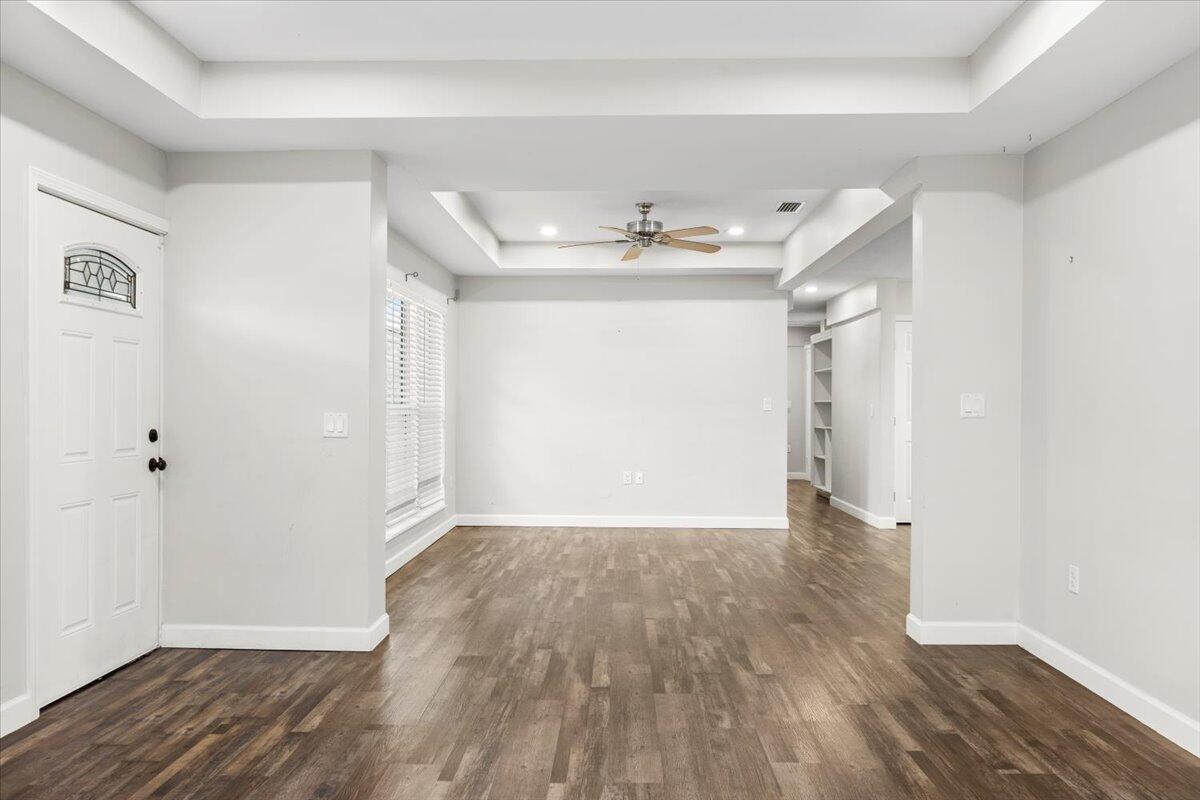 ELLIOT POINT  7th ADDN - Residential