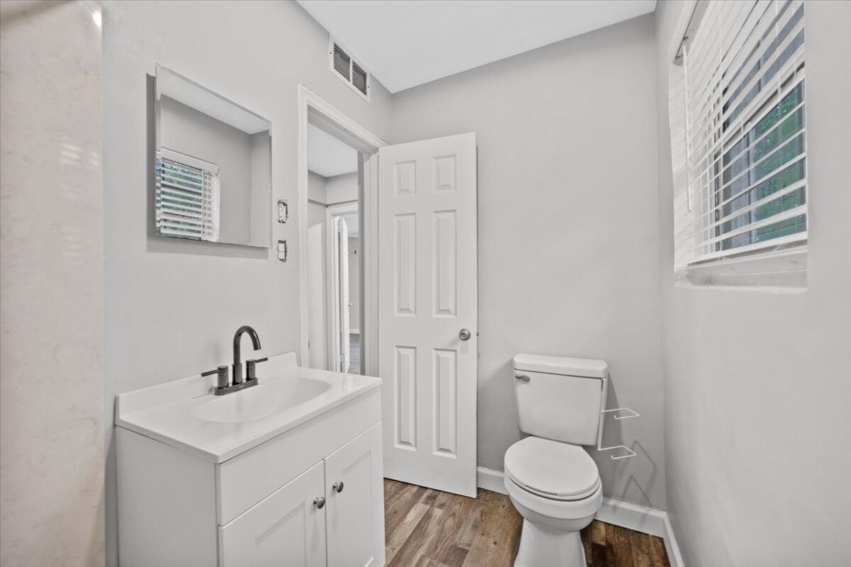 ELLIOT POINT  7th ADDN - Residential