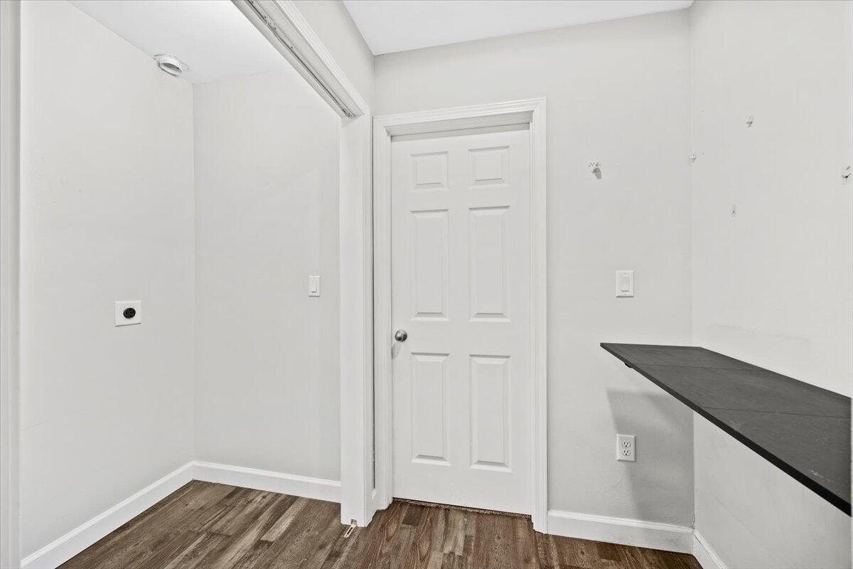 ELLIOT POINT  7th ADDN - Residential