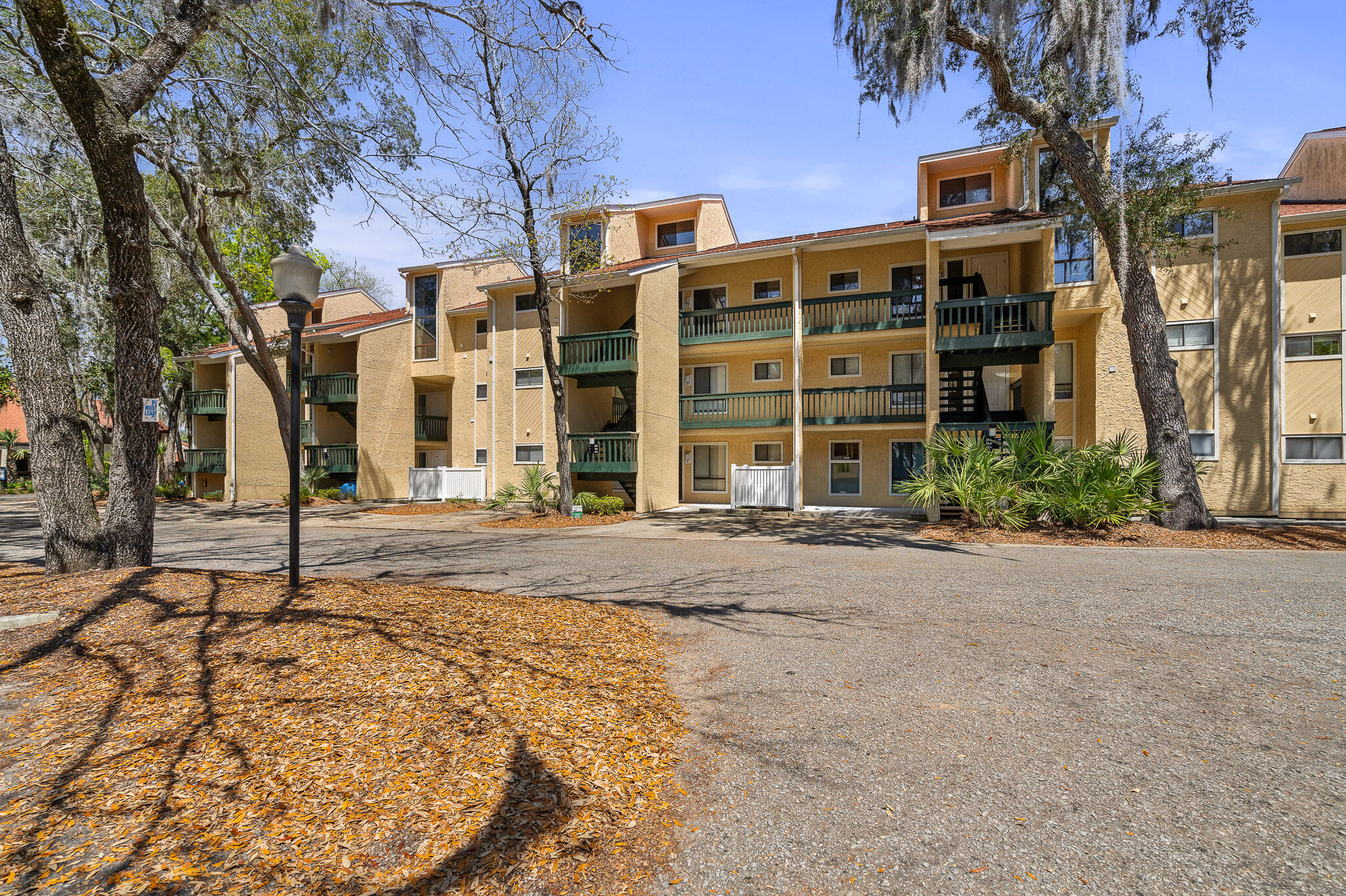 MARINA VILLAS CONDO AT BLUEWATER BAY - Residential Lease