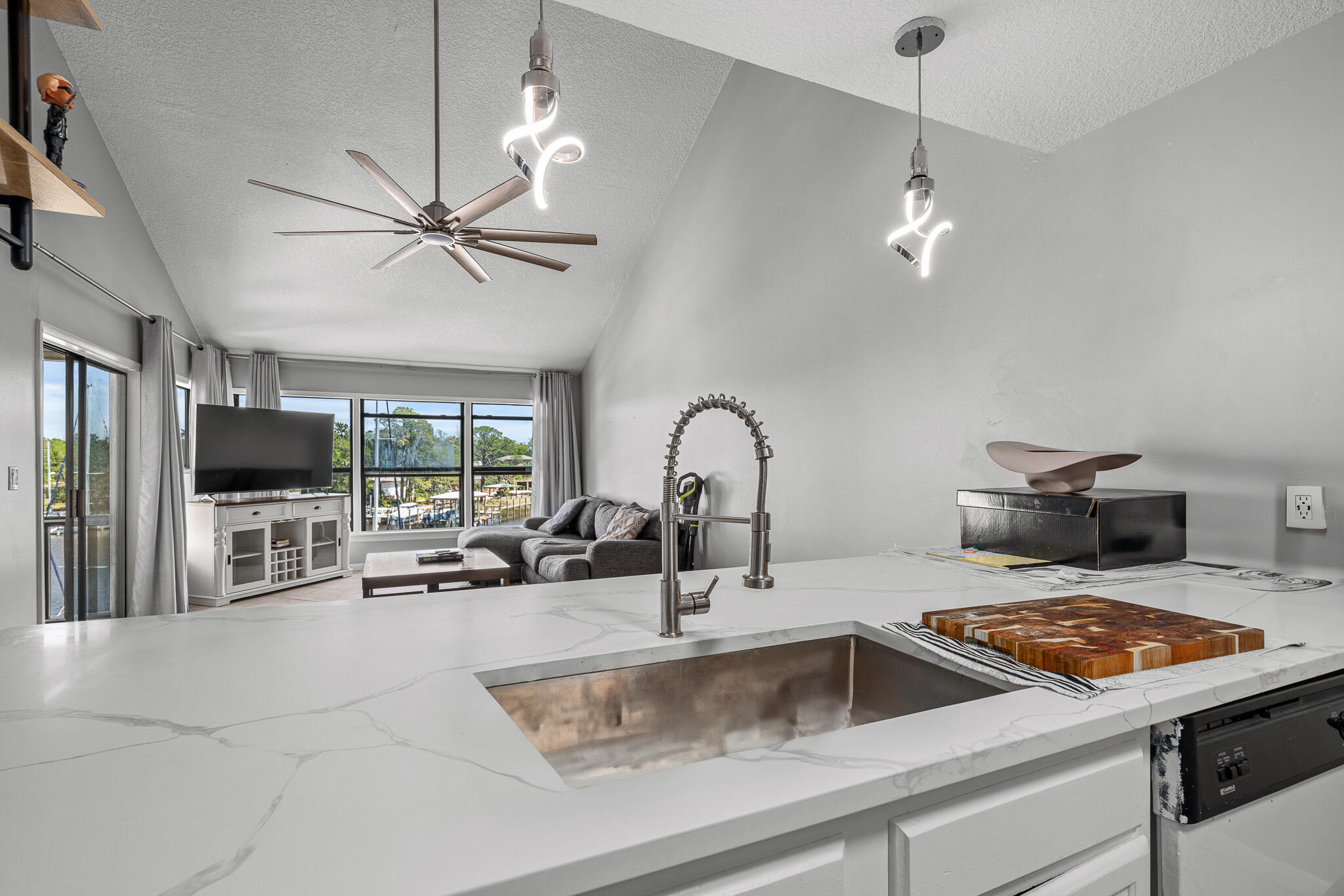 MARINA VILLAS CONDO AT BLUEWATER BAY - Residential Lease