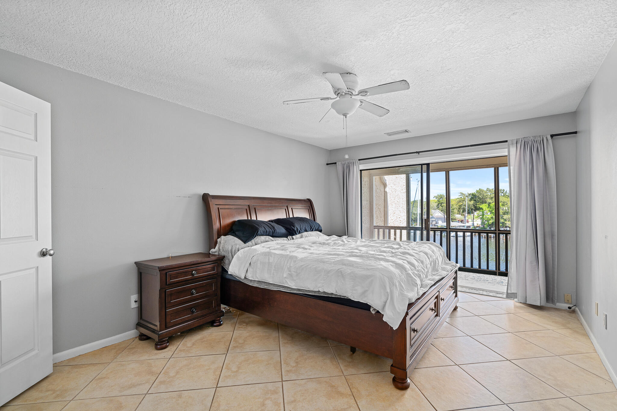 MARINA VILLAS CONDO AT BLUEWATER BAY - Residential Lease