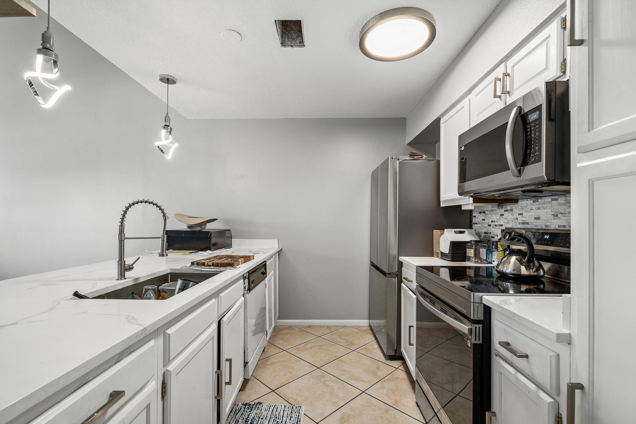 MARINA VILLAS CONDO AT BLUEWATER BAY - Residential Lease