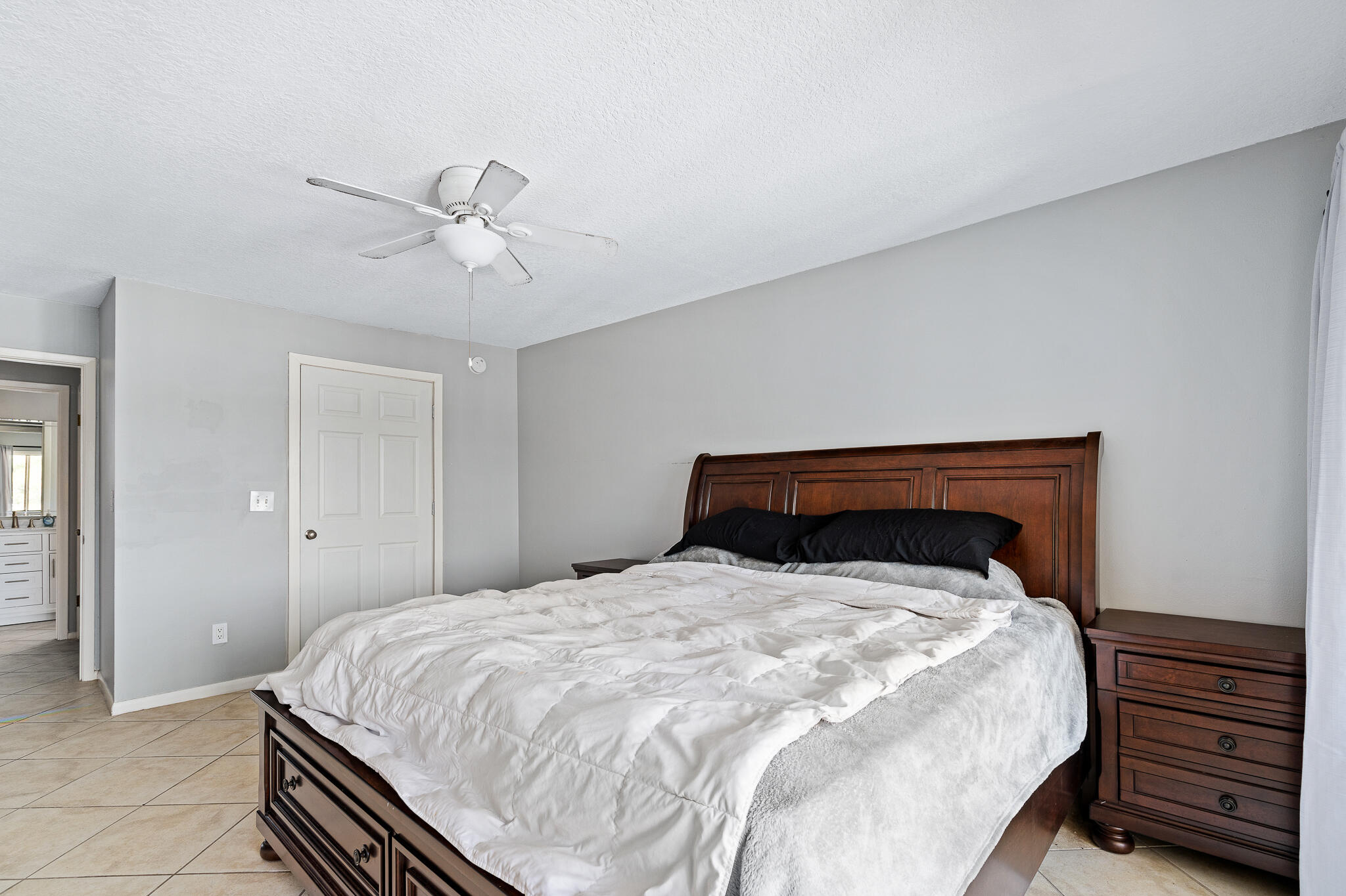 MARINA VILLAS CONDO AT BLUEWATER BAY - Residential Lease