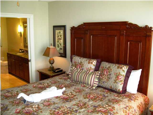 EMERALD GRANDE - Residential