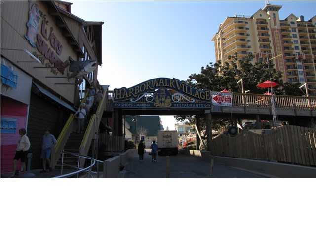 EMERALD GRANDE - Residential