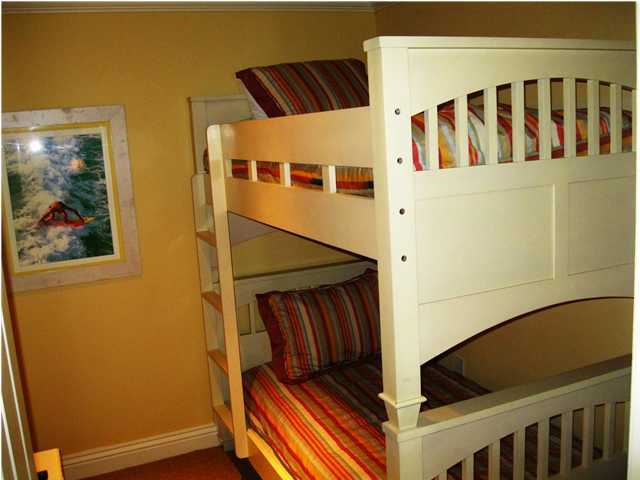 EMERALD GRANDE - Residential