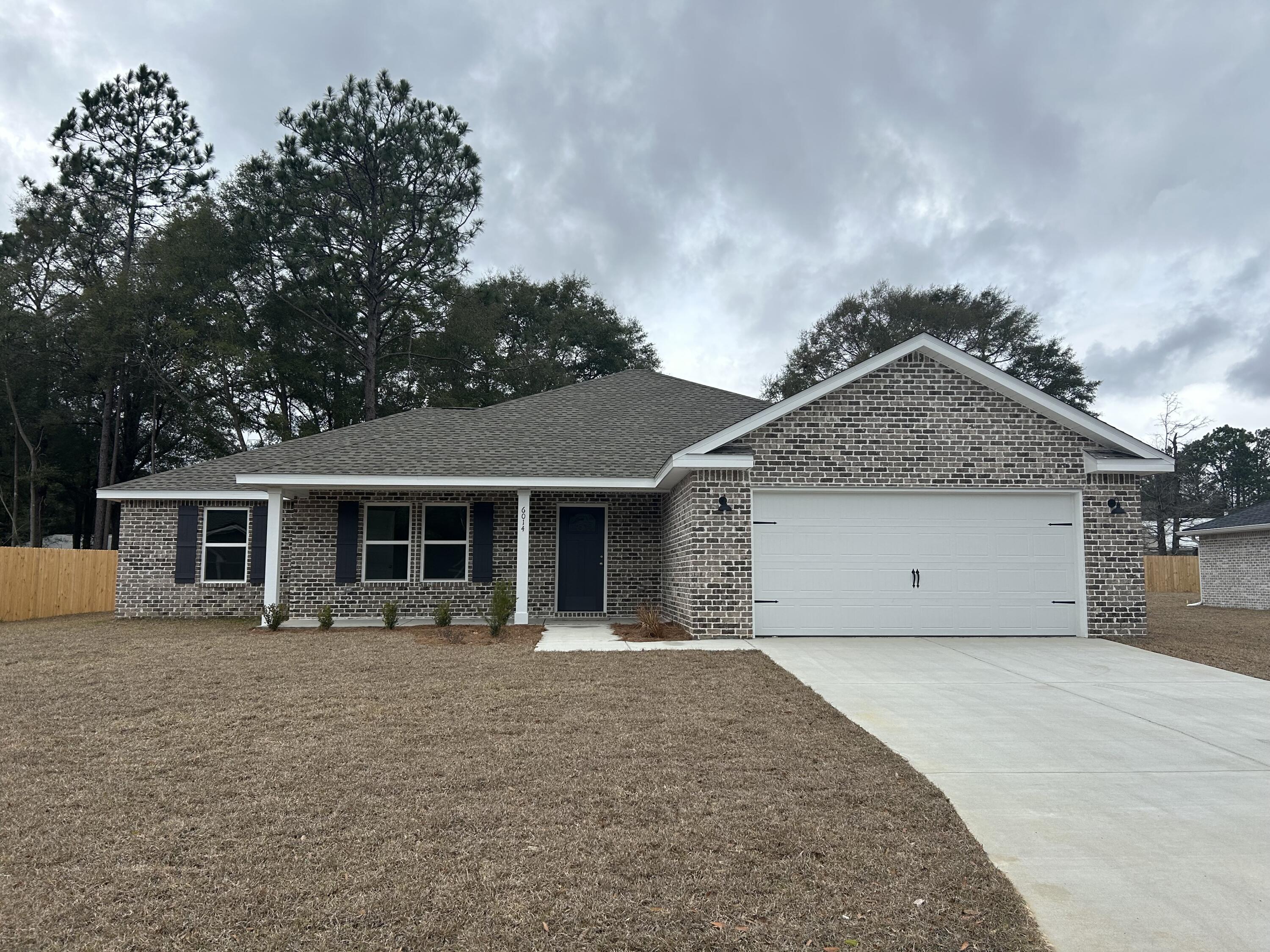 OAK HOLLOW - Residential