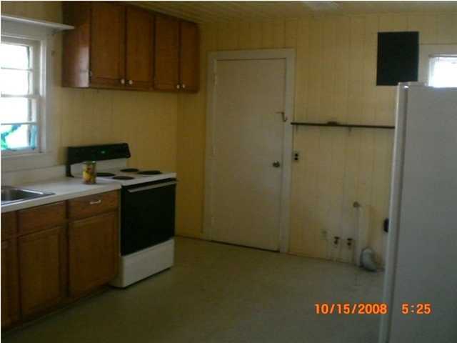 METES & BOUNDS - Residential Lease