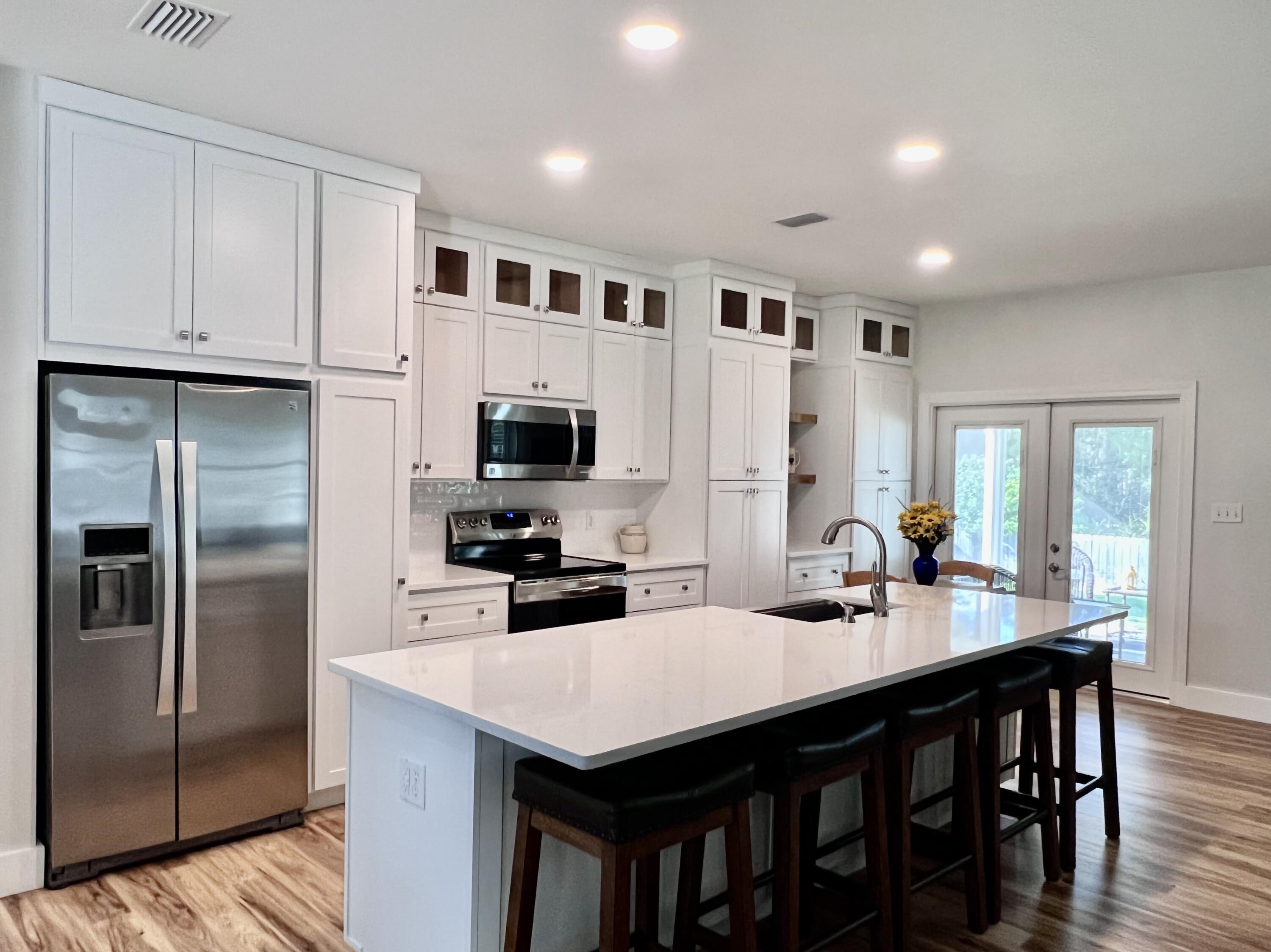 EMERALD WALK - Residential