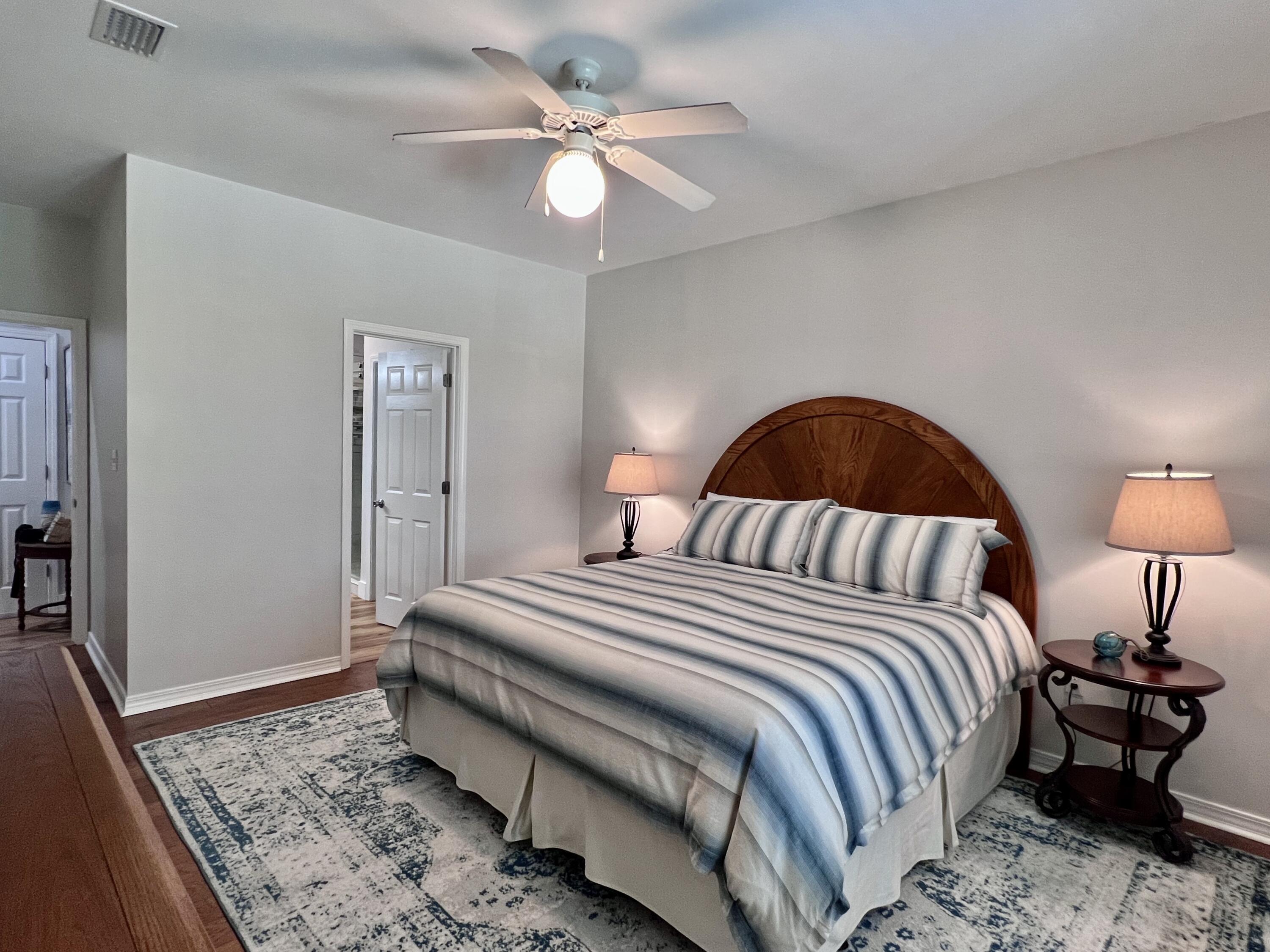 EMERALD WALK - Residential