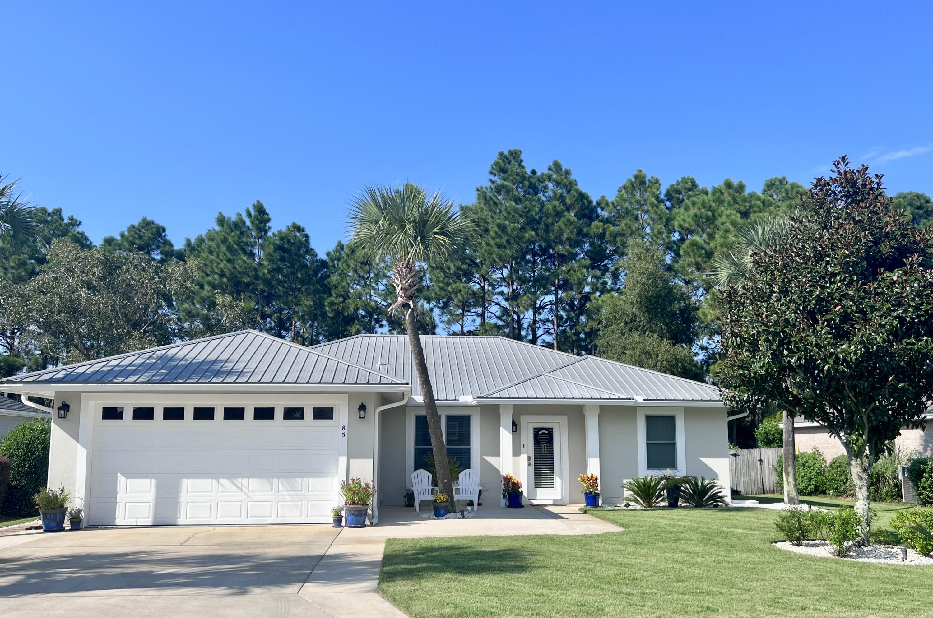 EMERALD WALK - Residential