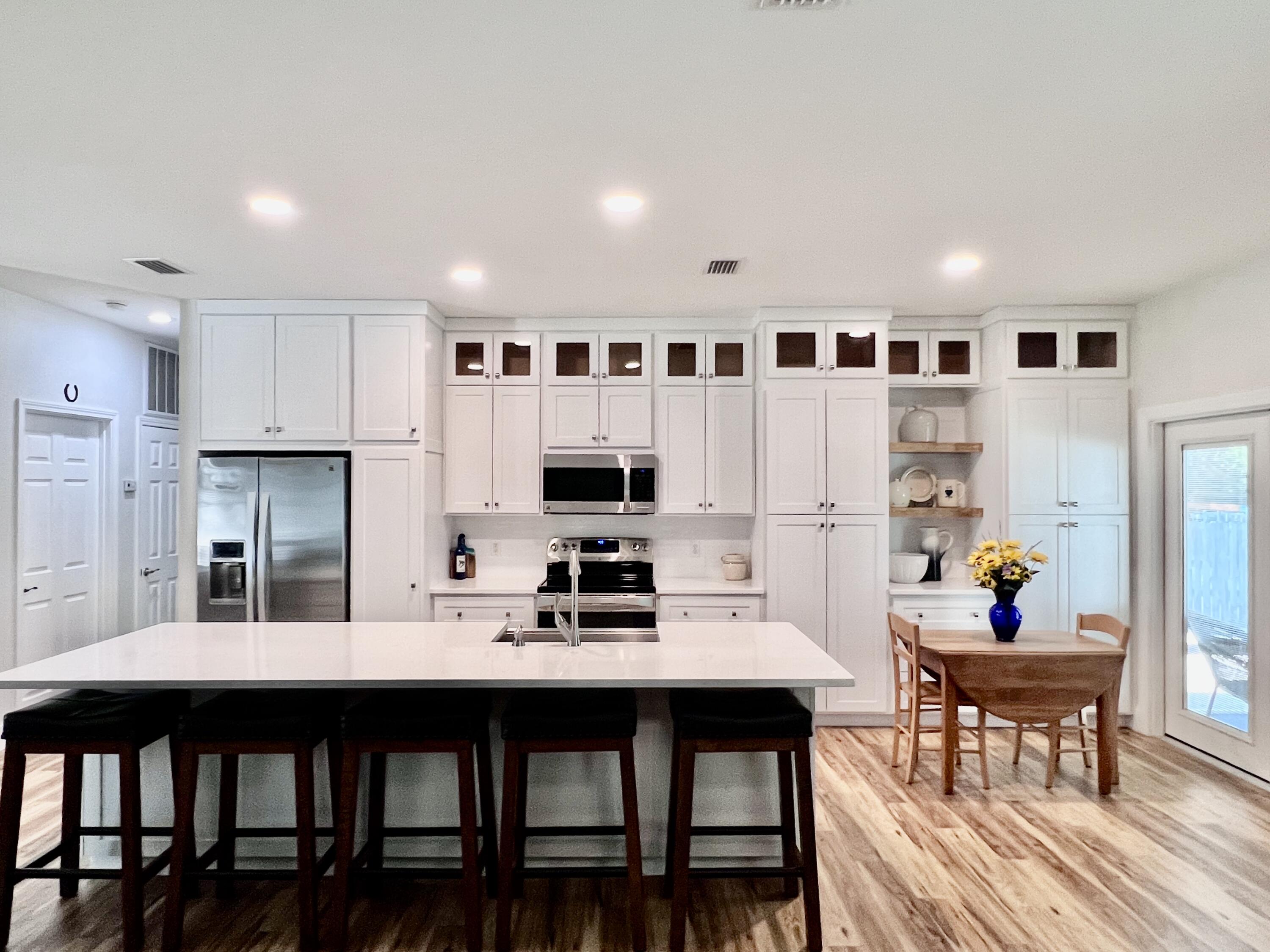 EMERALD WALK - Residential