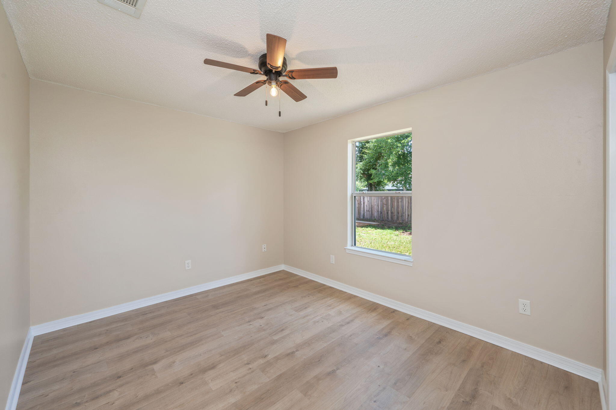 NORTHVIEW ESTATES 7TH ADDN - Residential