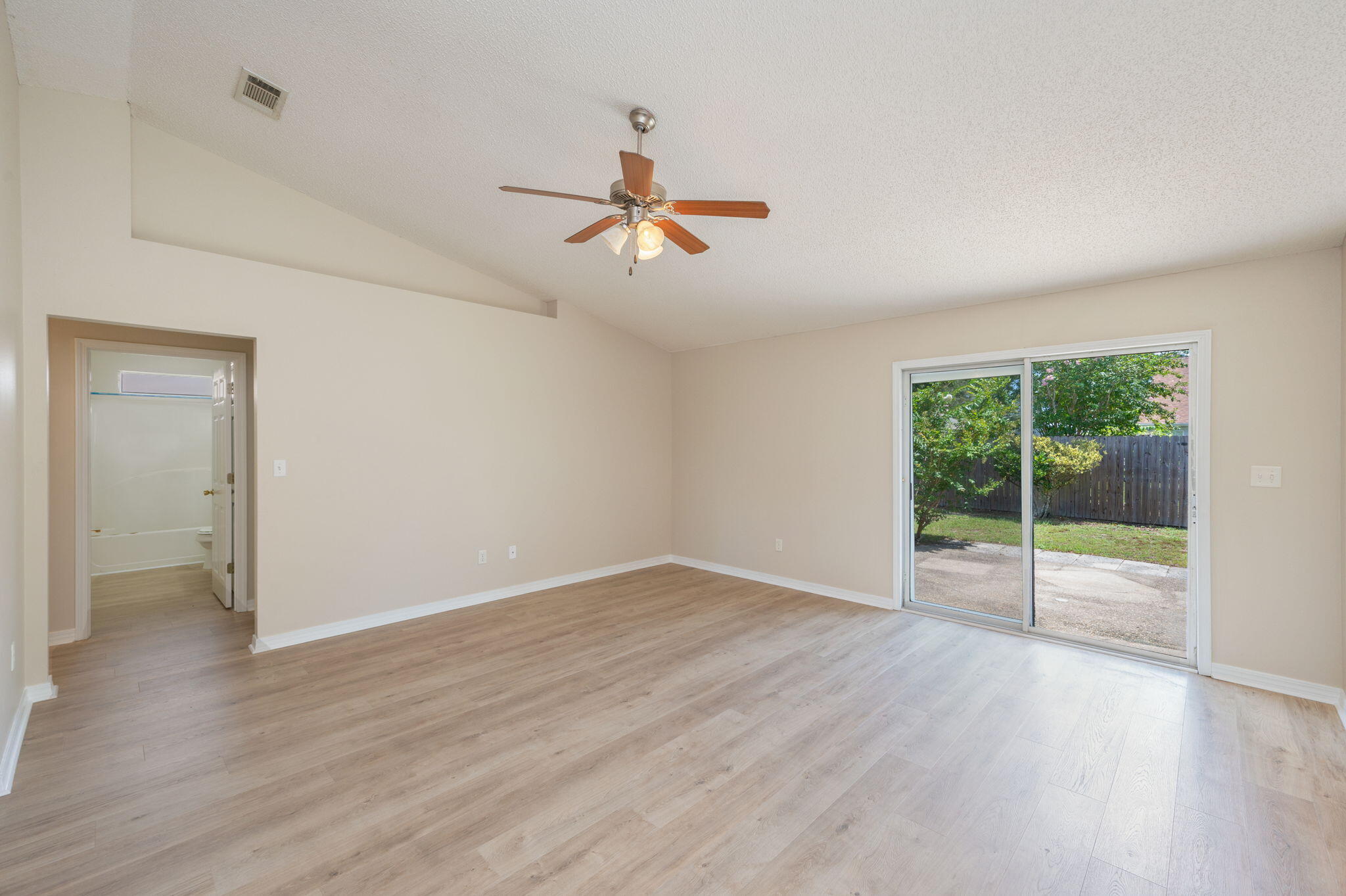 NORTHVIEW ESTATES 7TH ADDN - Residential