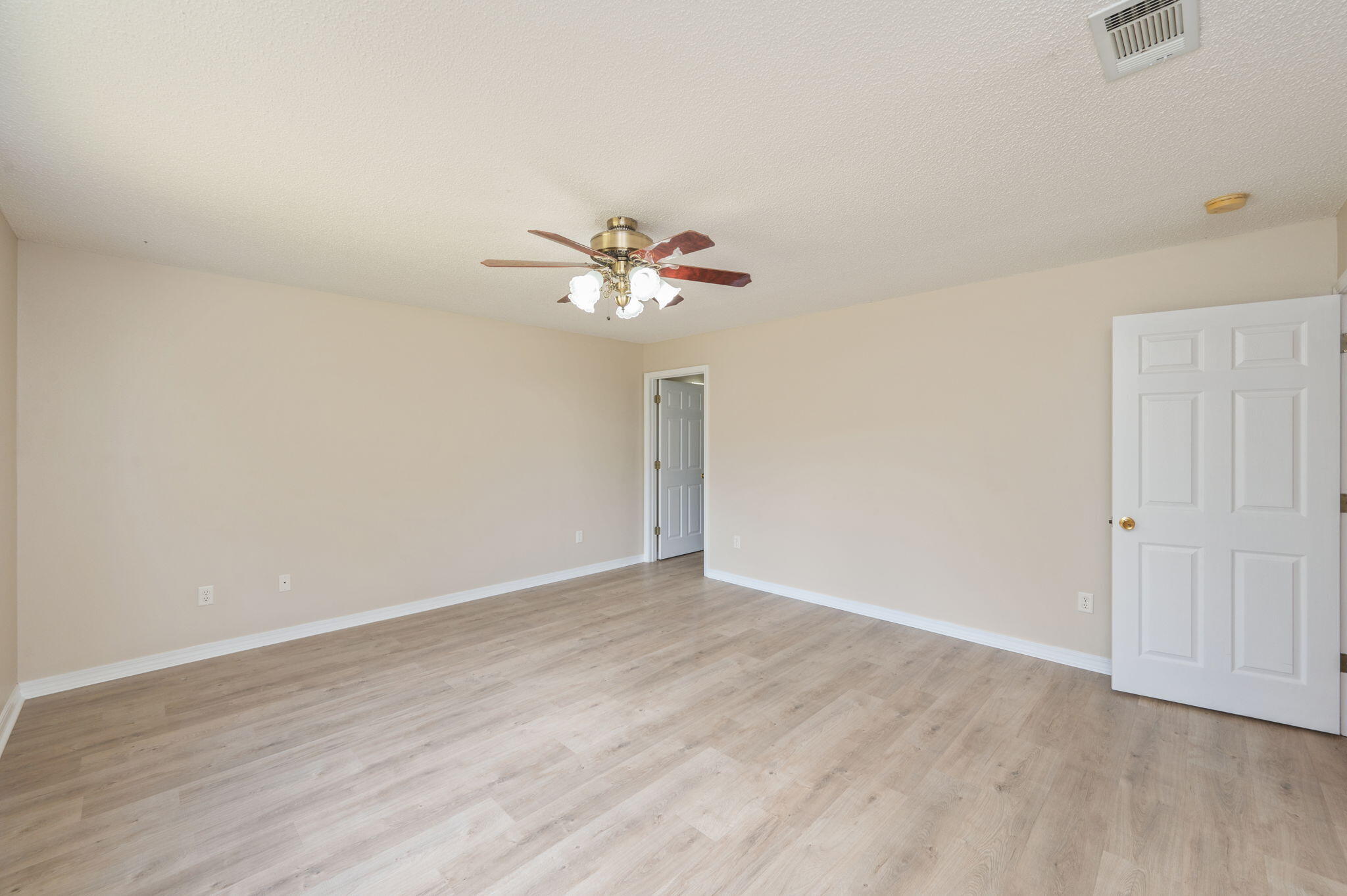 NORTHVIEW ESTATES 7TH ADDN - Residential