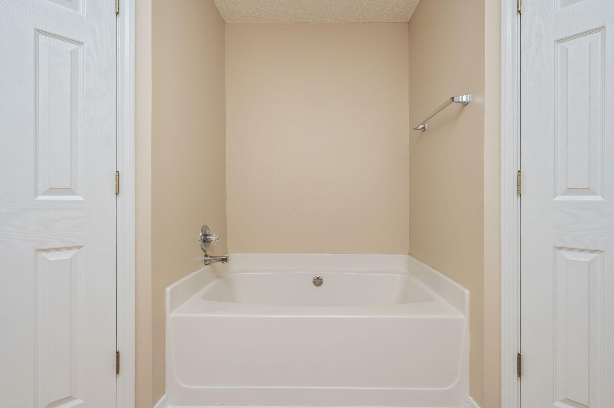 NORTHVIEW ESTATES 7TH ADDN - Residential